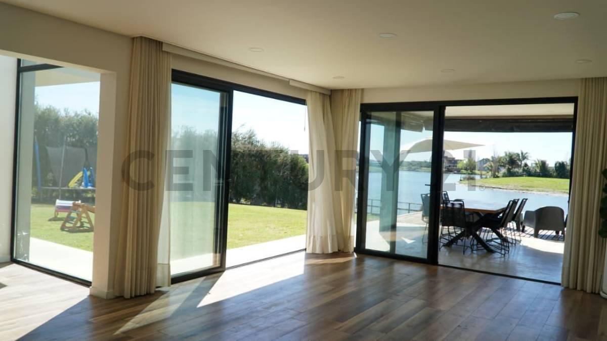 Foto de Alquiler casa San Sebastián frente a la laguna., imagen 5