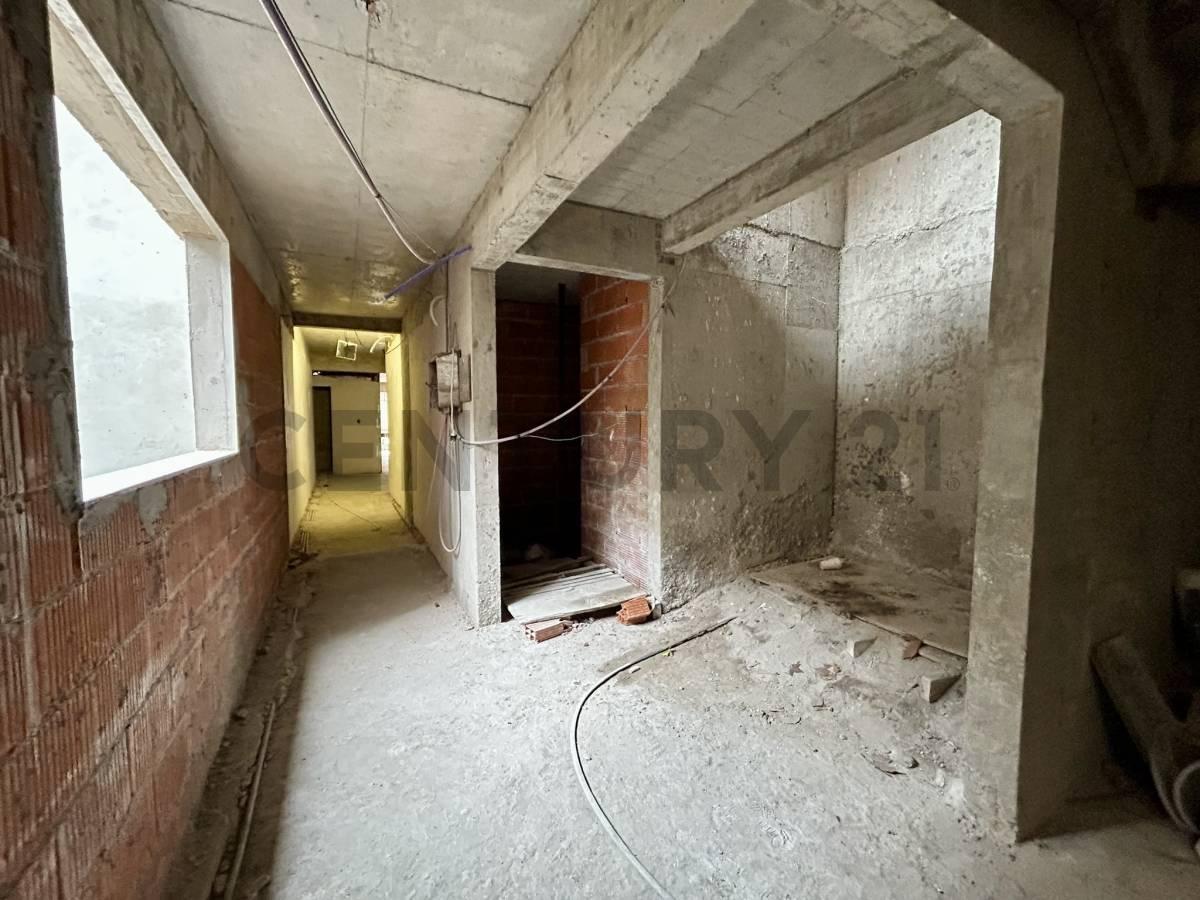 Foto de VENTA PERMUTA DPTO TIPO DUPLEX 4 AMB CON PATIO EN DEVOTO, imagen 3