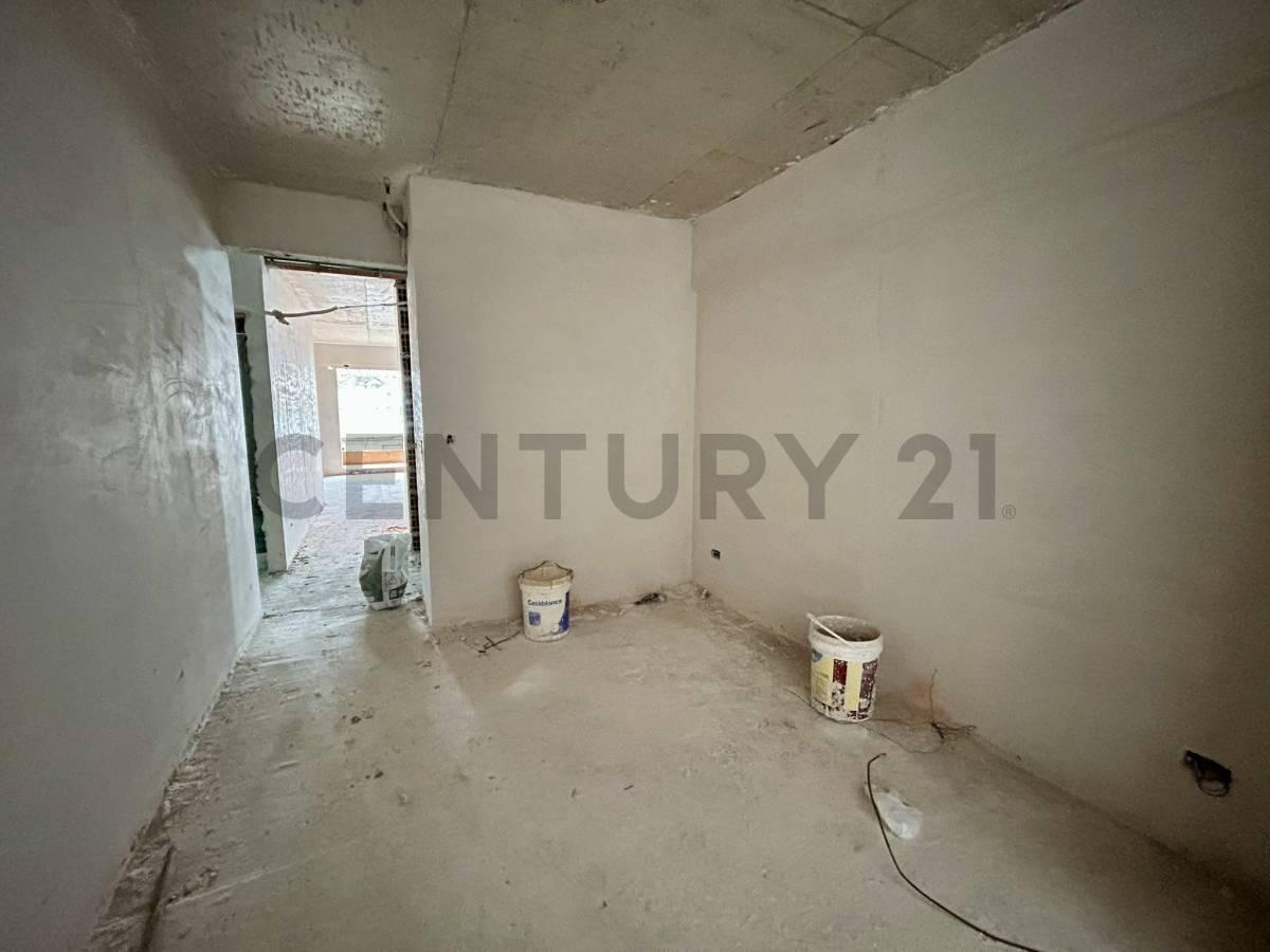 Foto de VENTA PERMUTA DPTO 2 AMB CON PATIO Y BALCON DEVOTO, imagen 1