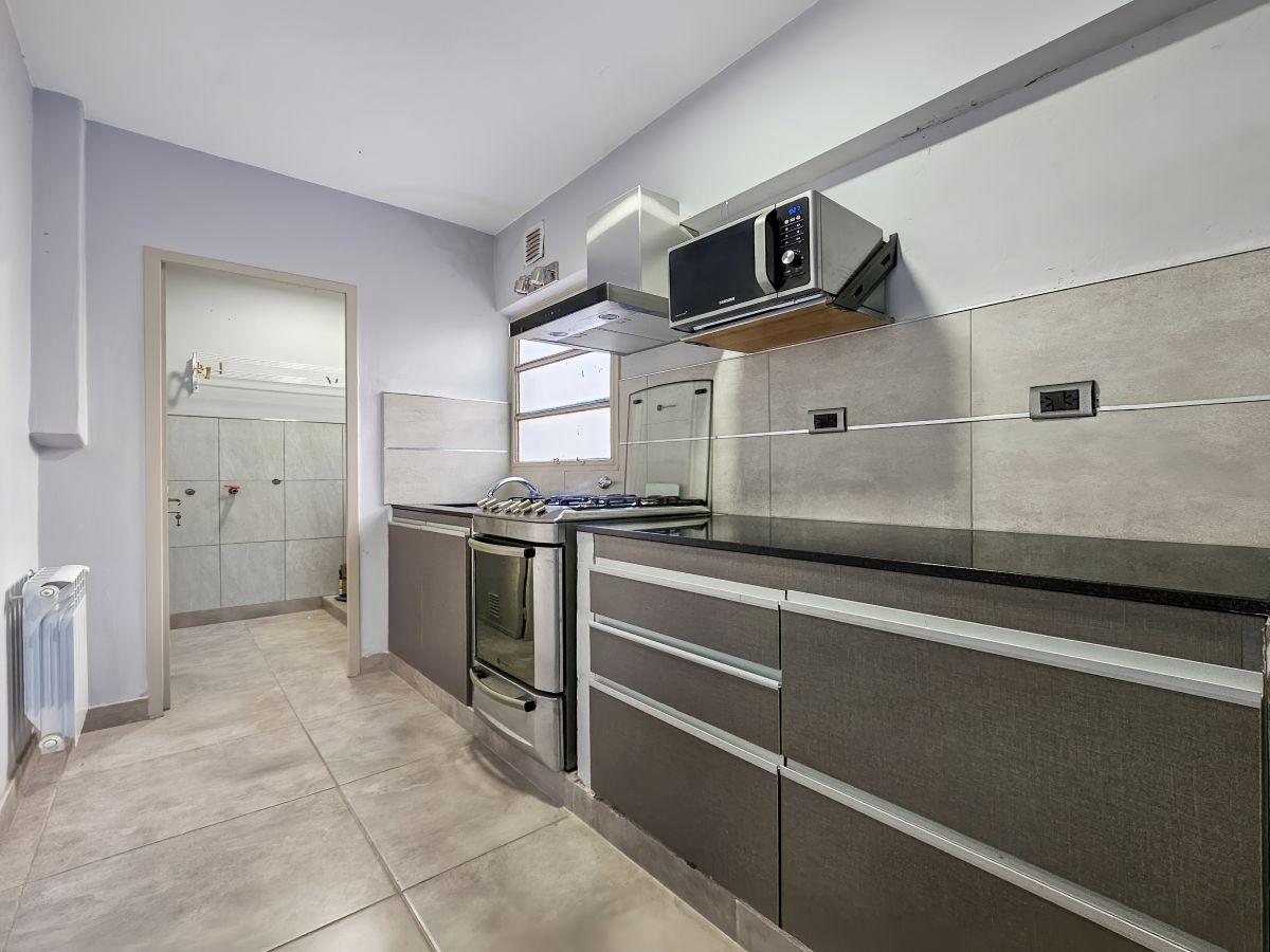 Foto de Departamento de 2 Dormitorios en Venta en Av Alem 1049, Bahía Blanca, imagen 2