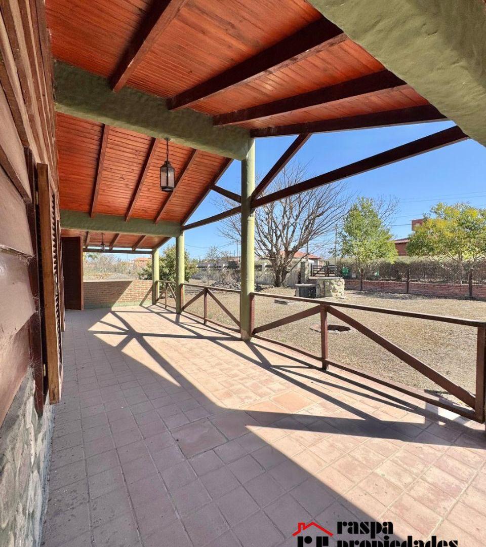 Foto de Casa tres dormirios + Cabaña dos dormitorios en Venta en 1500 m² de, imagen 4