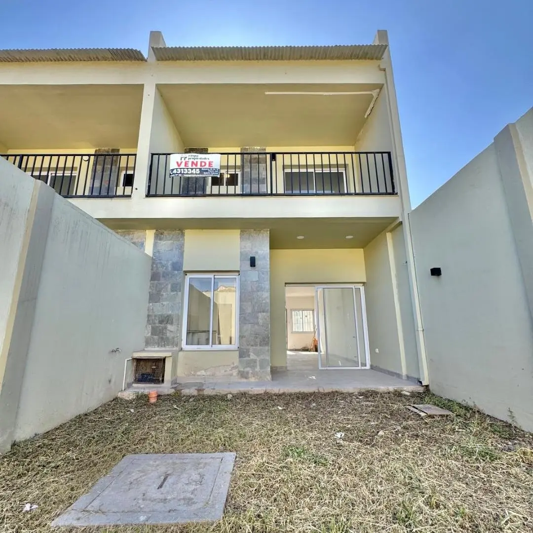 Duplex con 2 habitaciones en venta con 125 m² de terreno, en Salta 4