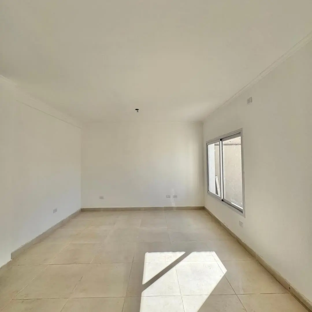 Duplex en venta a estrenar, con 3 habitaciones (1 suite) en Villa Rebeca 3