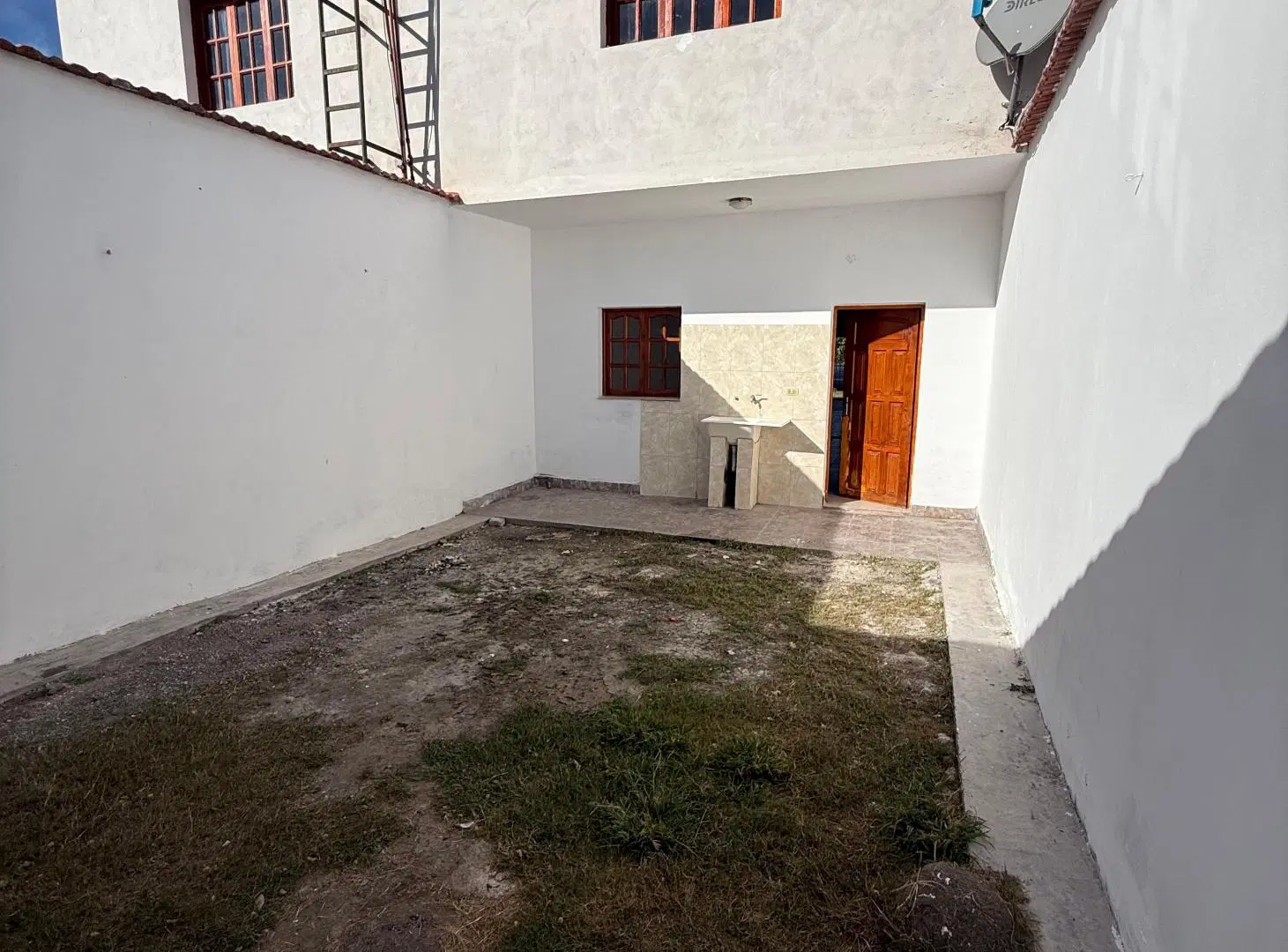 Duplex de 130 m² con 2 dormitorios en alquiler en B° San Benjamin 4