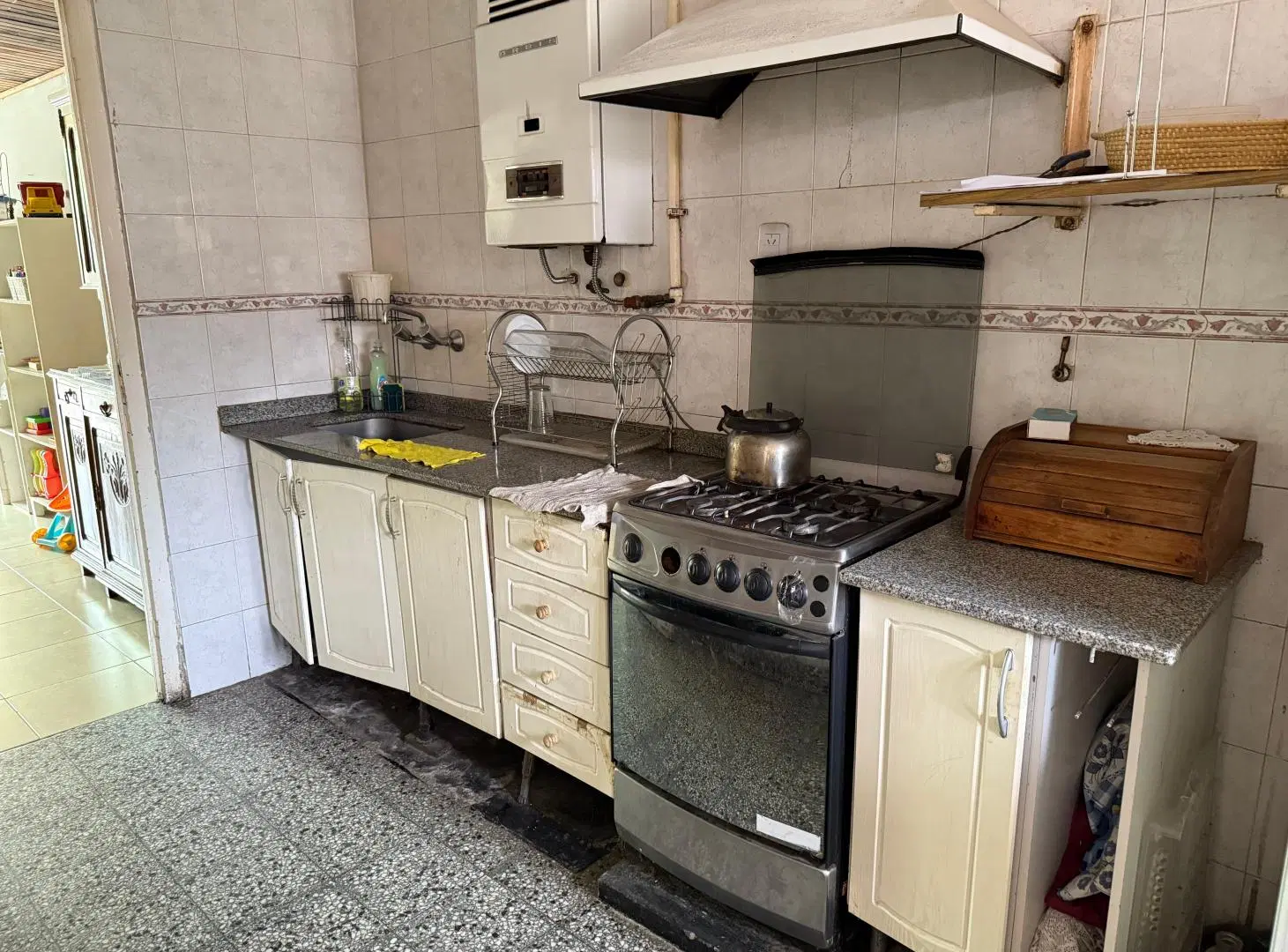 Casa con terreno de 490 m2, ideal consultorios, proy. turistico, constuccion de local comercial 2