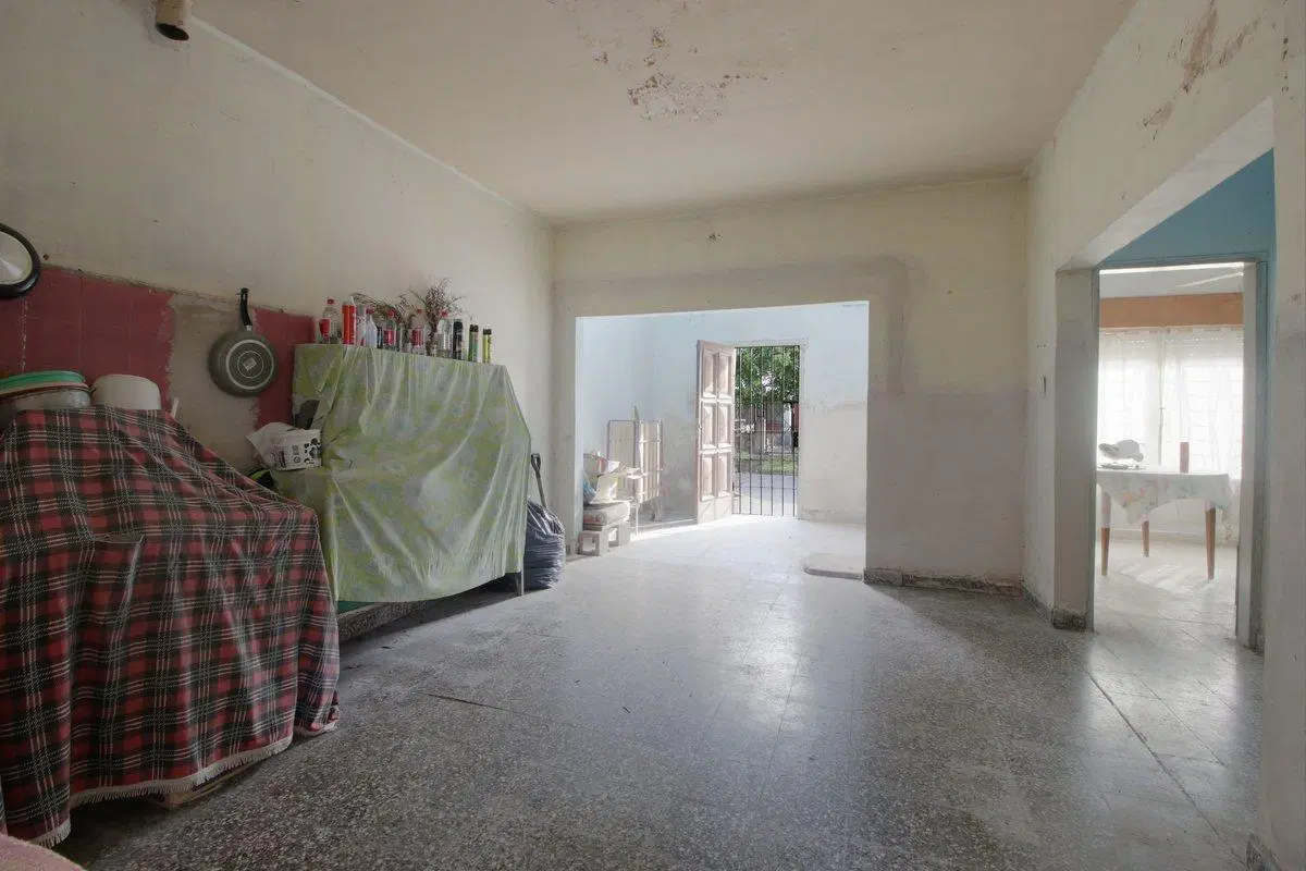 venta casa 4 amb a reciclar ( OP0RTUNIDAD) 4