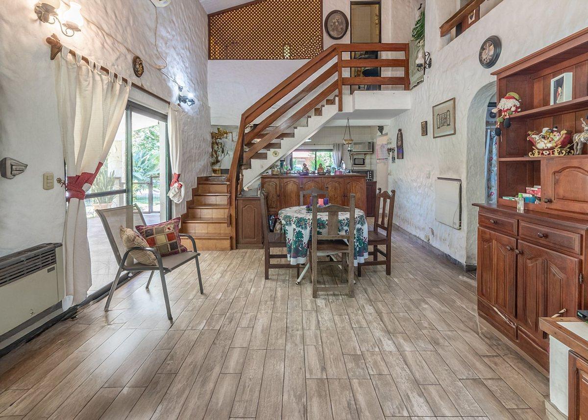 VENTA CASA EN COUNTRY LOMA VERDE/ APTO CREDITO