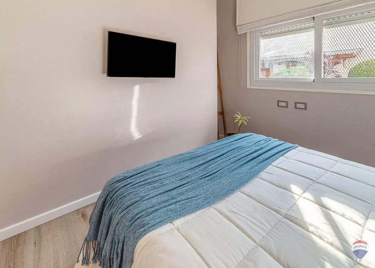 VENTA CASA CON PILETA EN ITUZAINGO 5