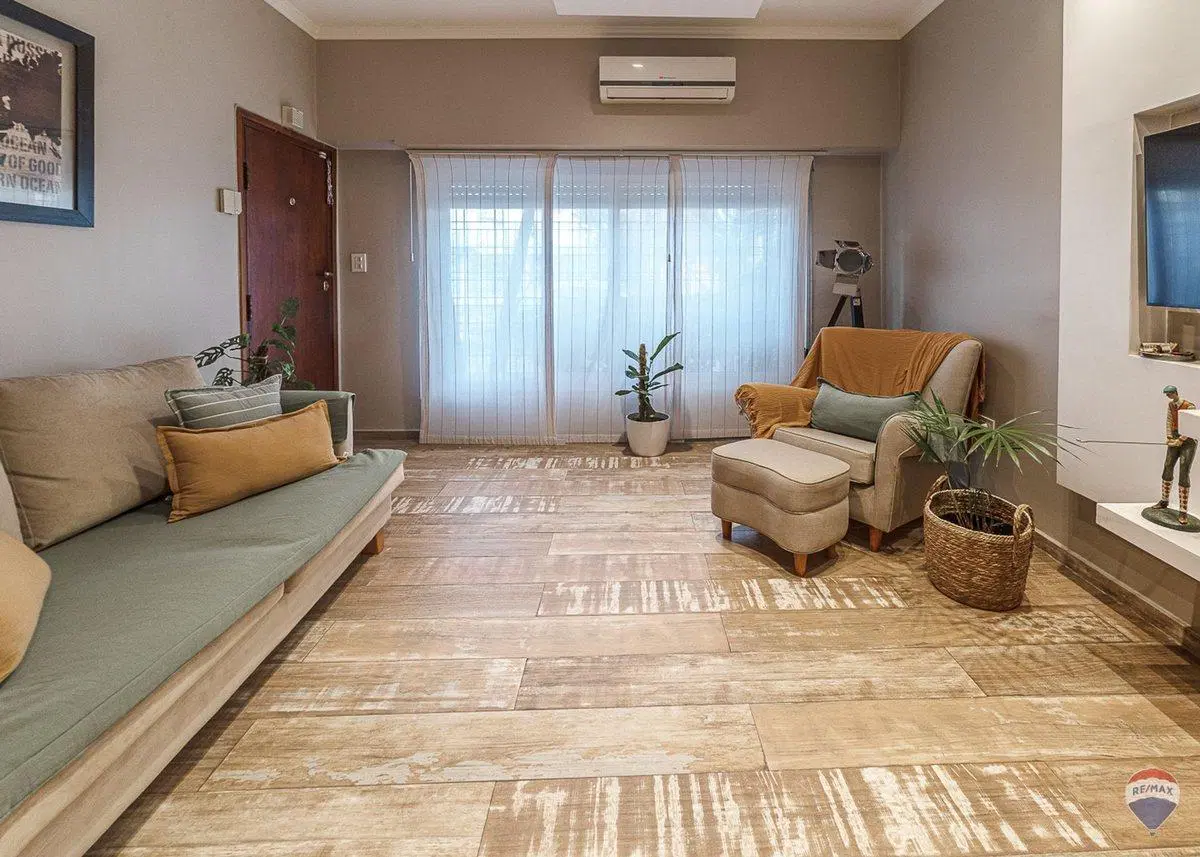 VENTA CASA CON PILETA EN ITUZAINGO 3
