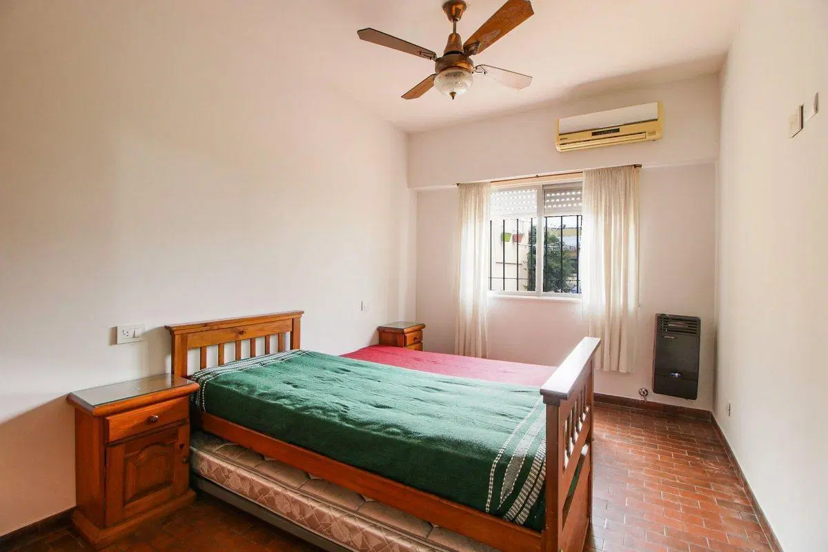 Venta lote 2 casas de 4 amb + quincho y cochera 4