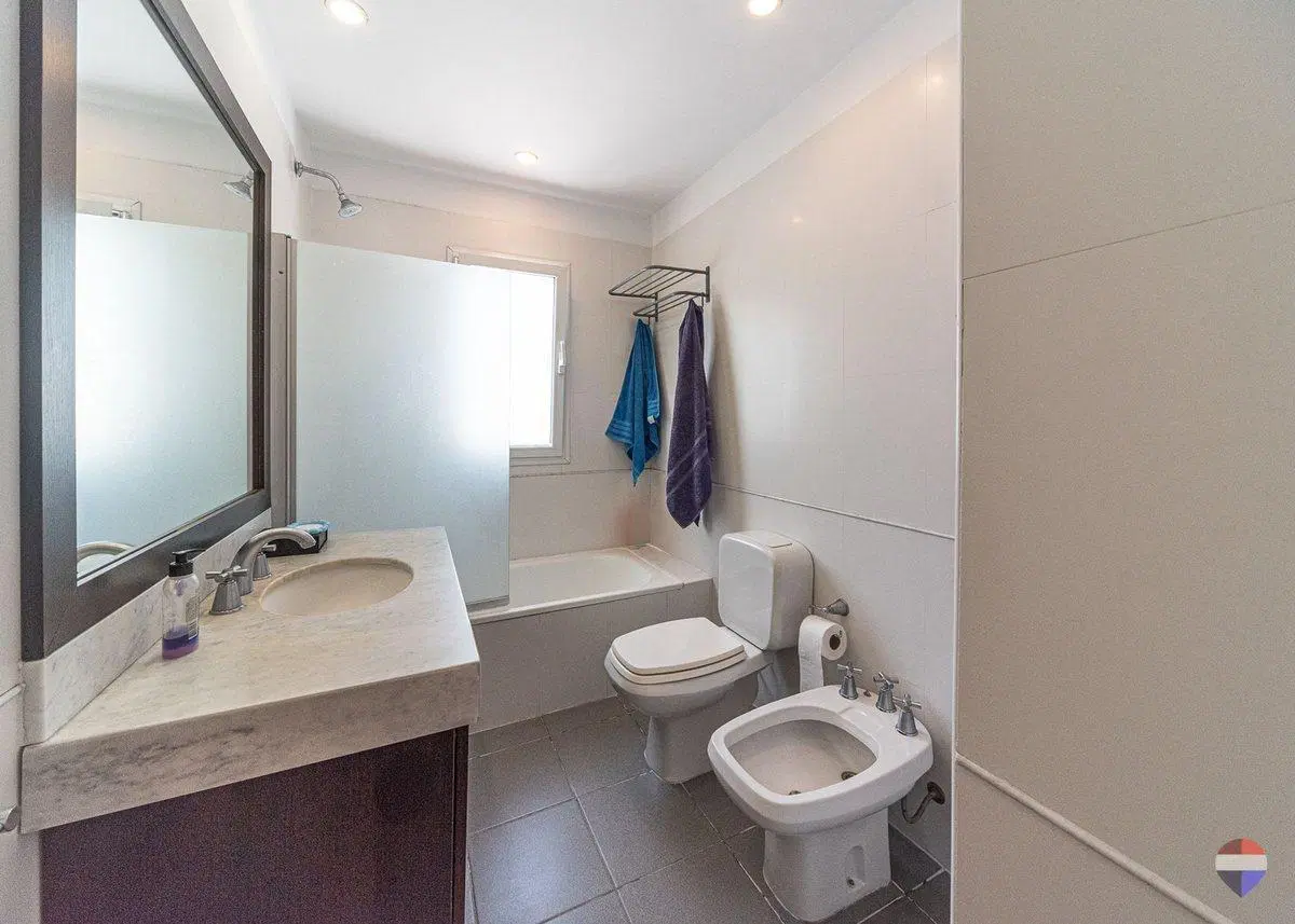 Venta casa 6 ambientes barrio Privado La Celina 5