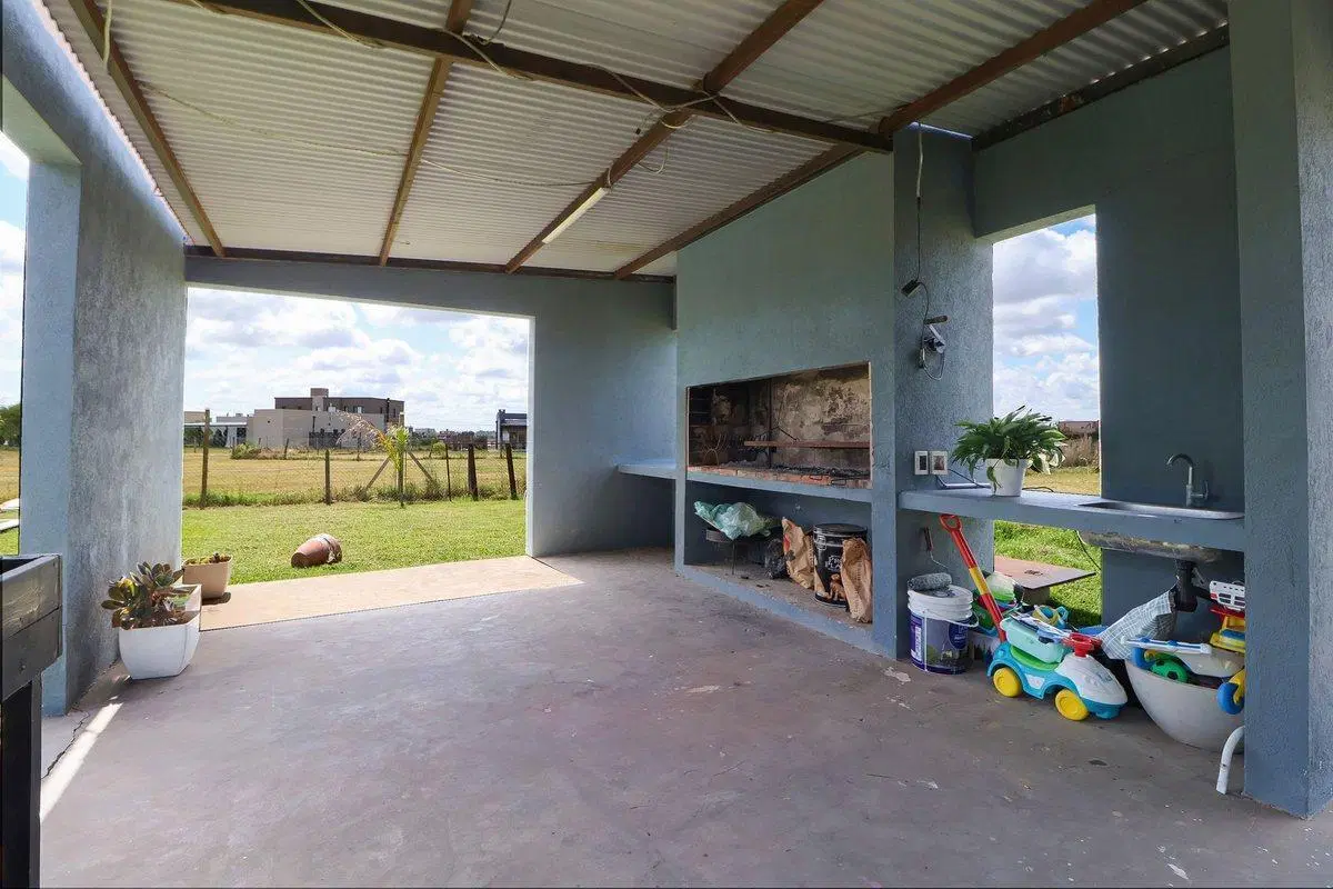 venta casa 5 amb., pileta  San Sebastian EXCELENTE 4