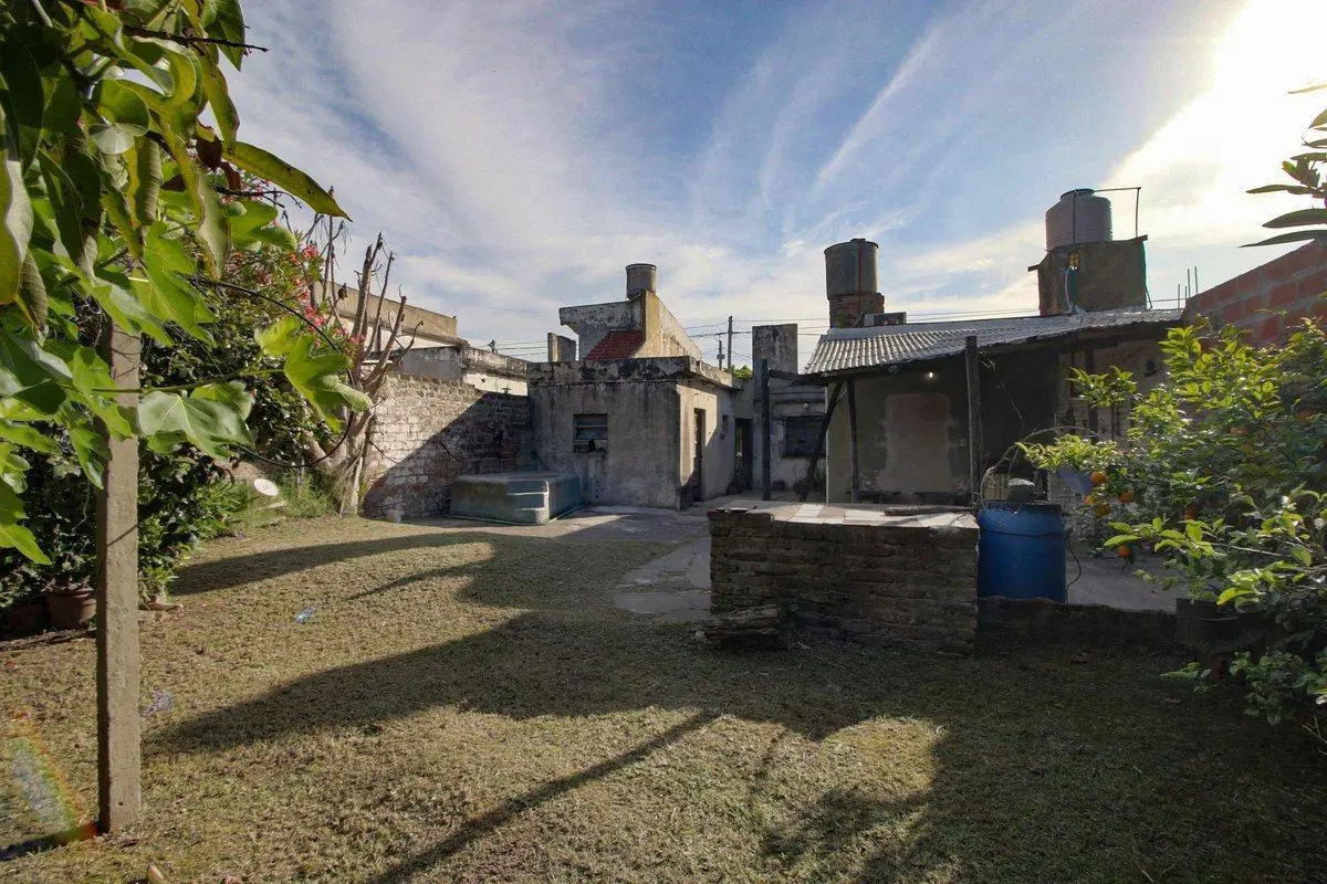 venta casa 4 amb a reciclar ( OP0RTUNIDAD) 3