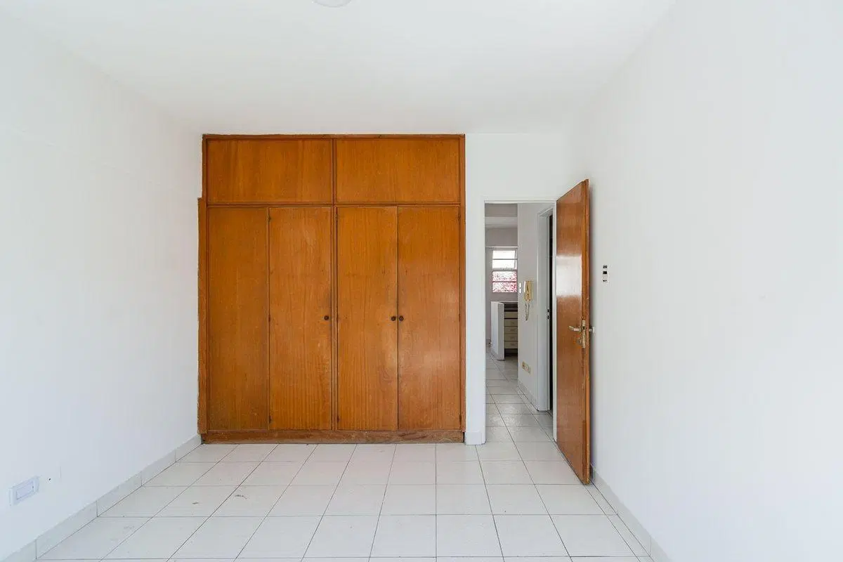 Venta Almagro 2 amb., balcon, cochera  y renta. 5