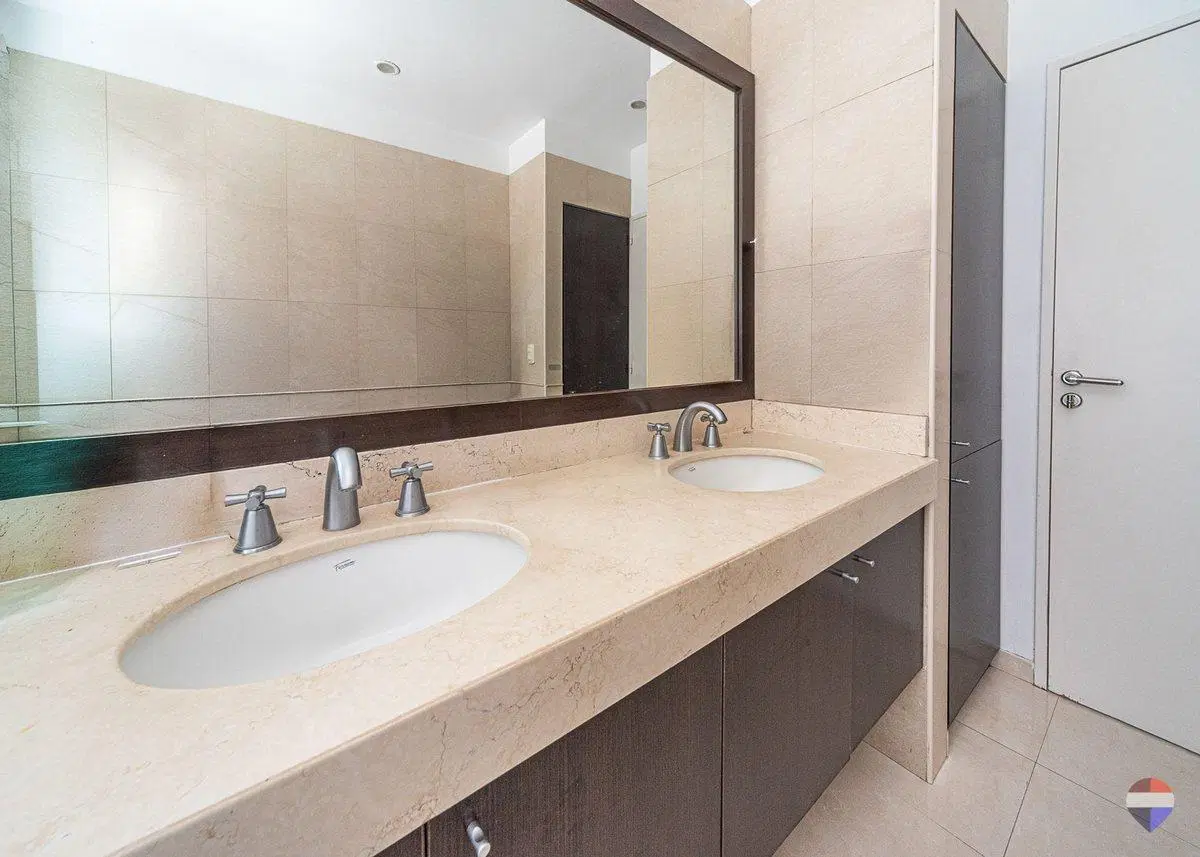 Venta casa 6 ambientes barrio Privado La Celina 8