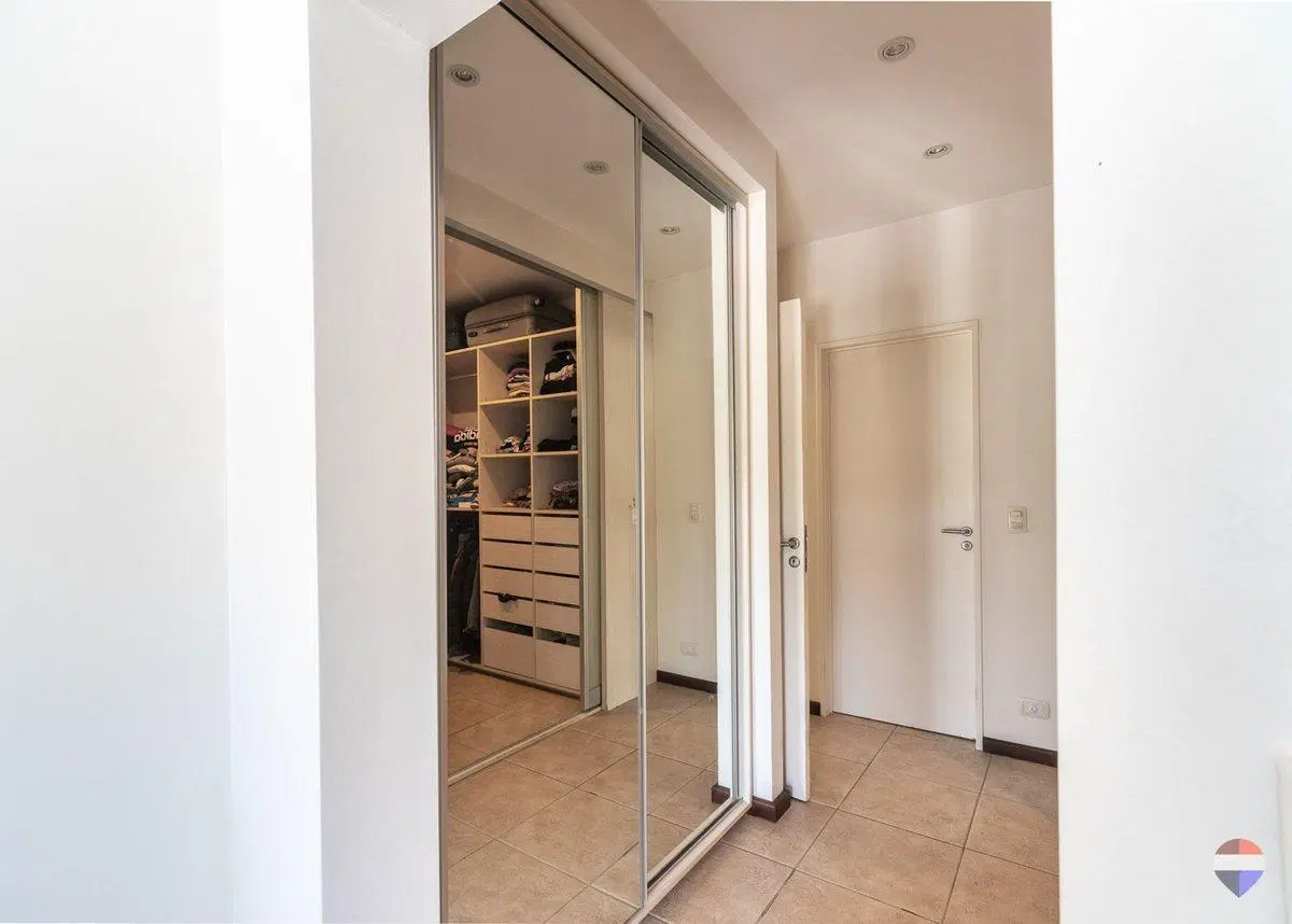 Venta casa 6 ambientes barrio Privado La Celina 4