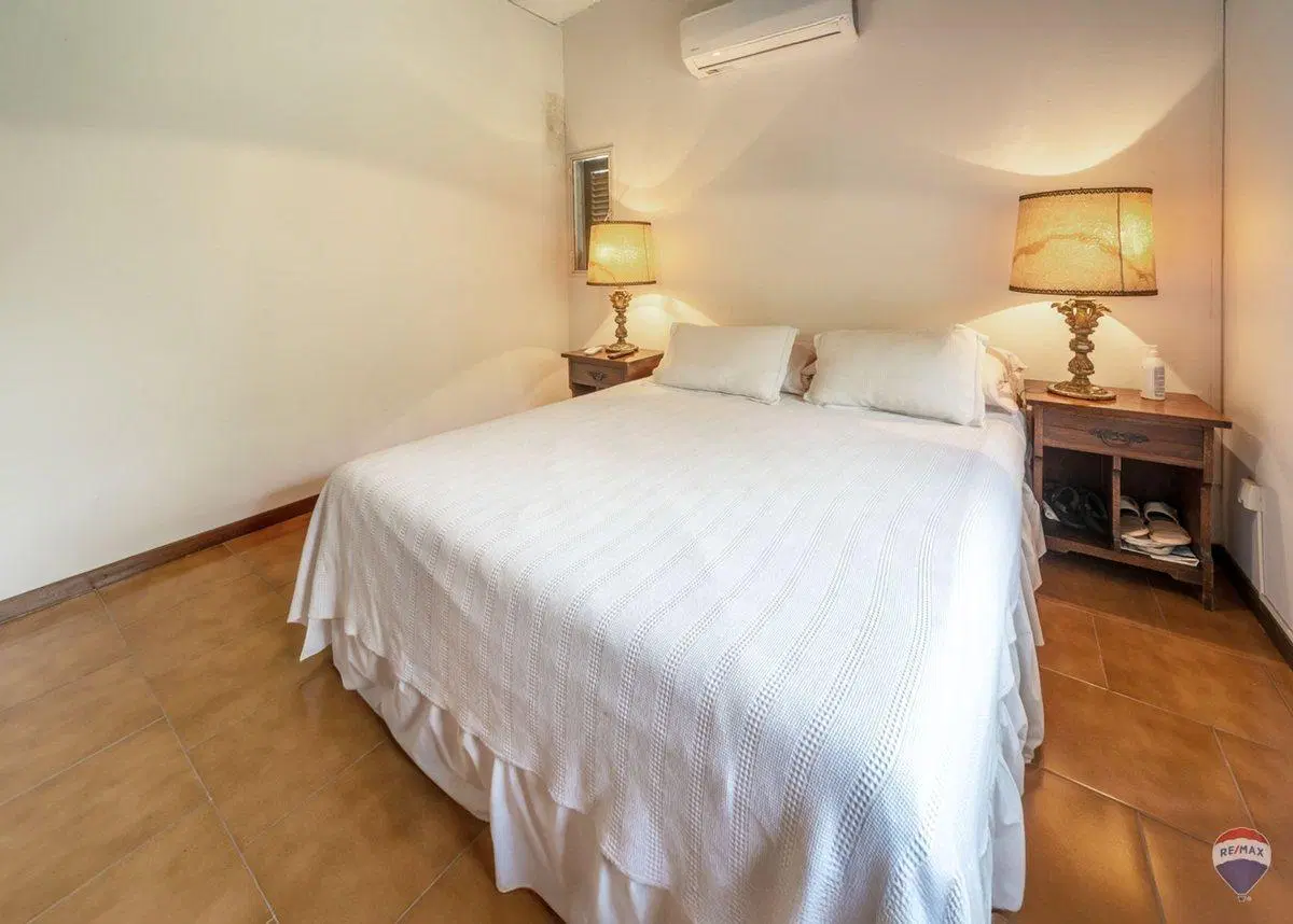 VENTA CASA EN COUNTRY LOMA VERDE / APTO CREDITO 8