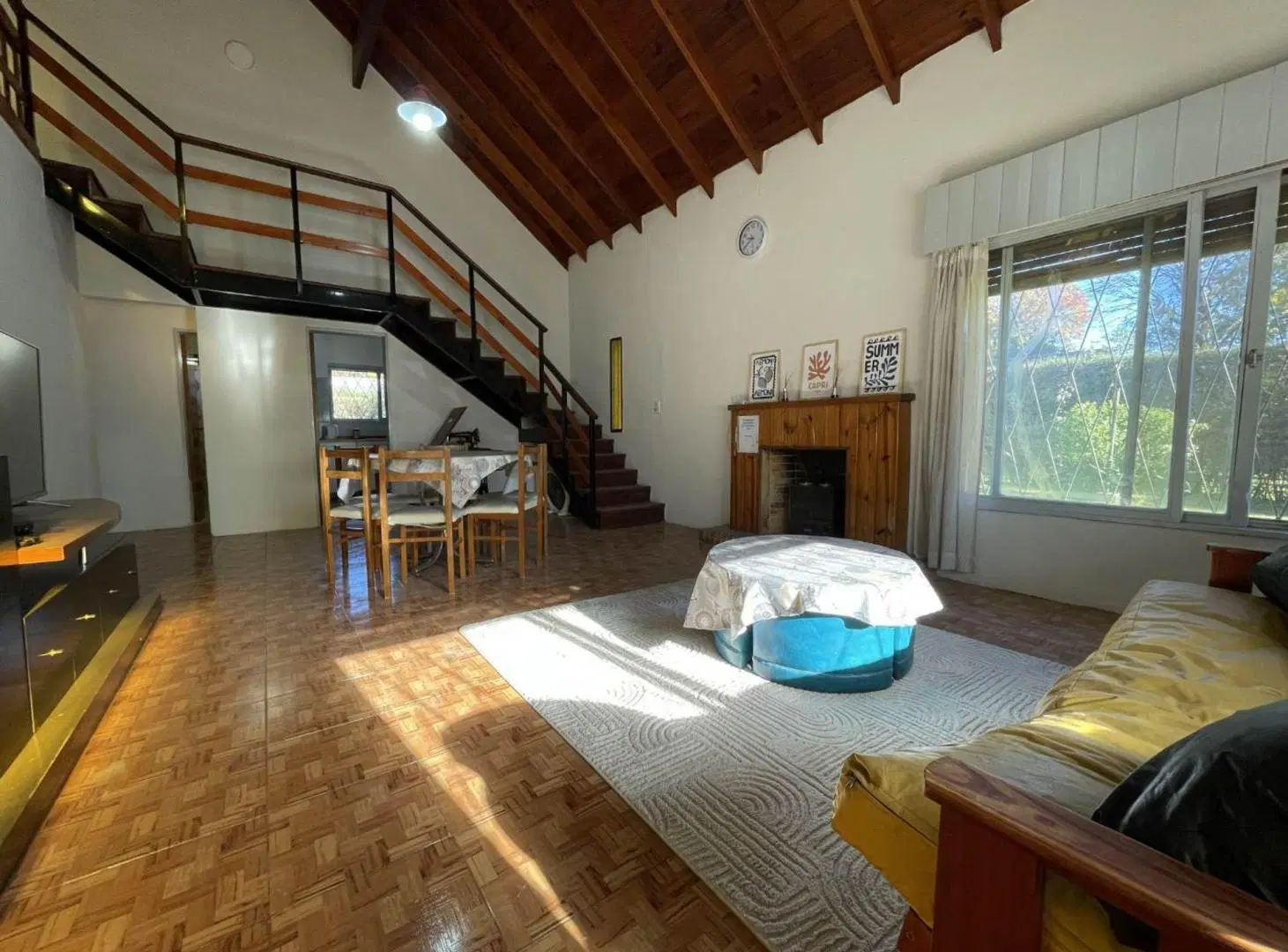 Venta Casa 4 Ambientes con Piscina y Cochera 5