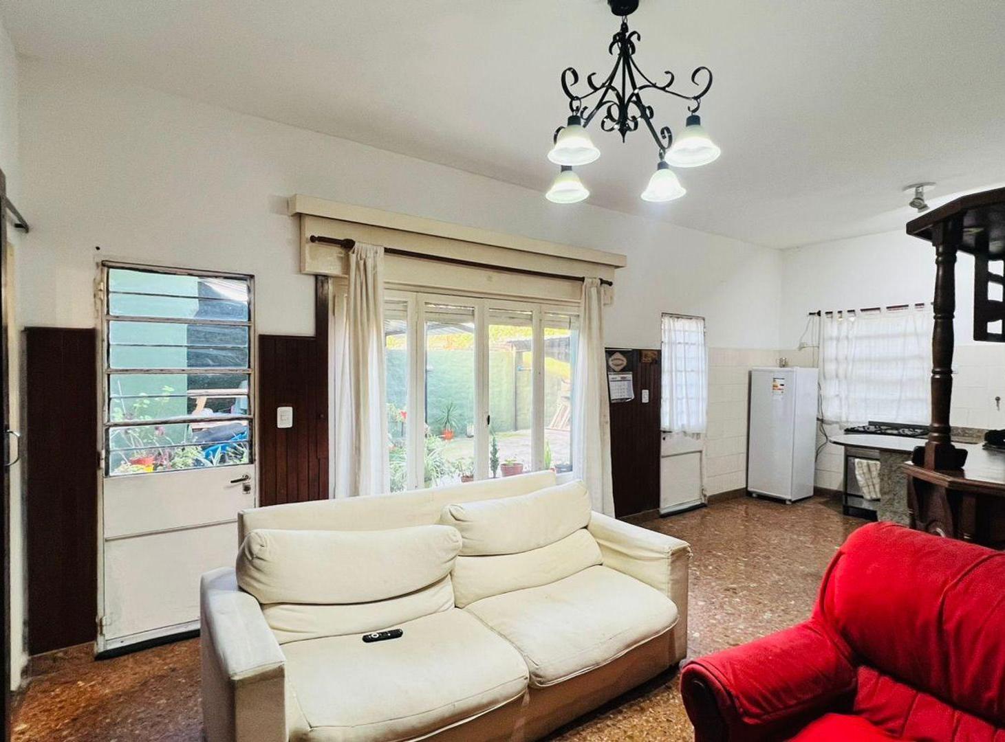 Foto de VENTA Casa Multi Vicente Lopez. Gran Patio Terraza, imagen 2