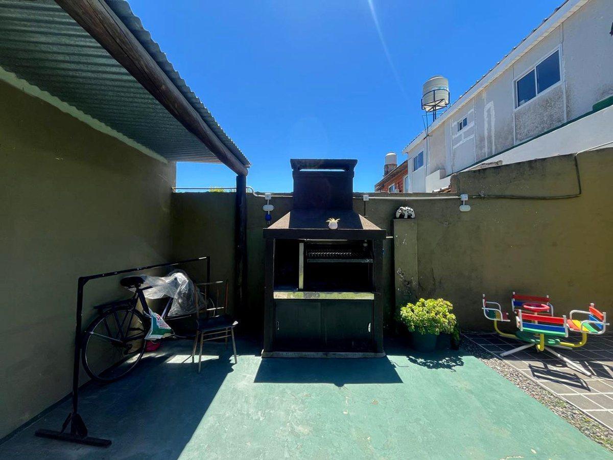 Foto de VENTA Casa 3 amb Jardin Cocheras Parri SAN ISIDRO, imagen 1