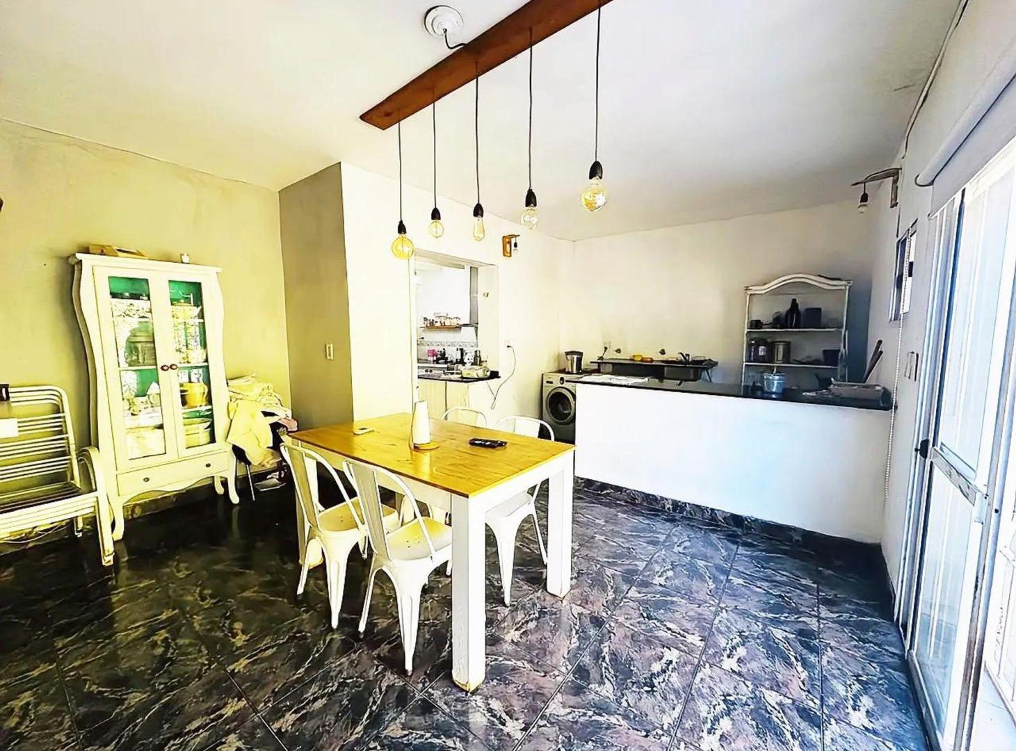 Foto de Venta casa 5 amb c/ cochera, terraza ,patio., imagen 5
