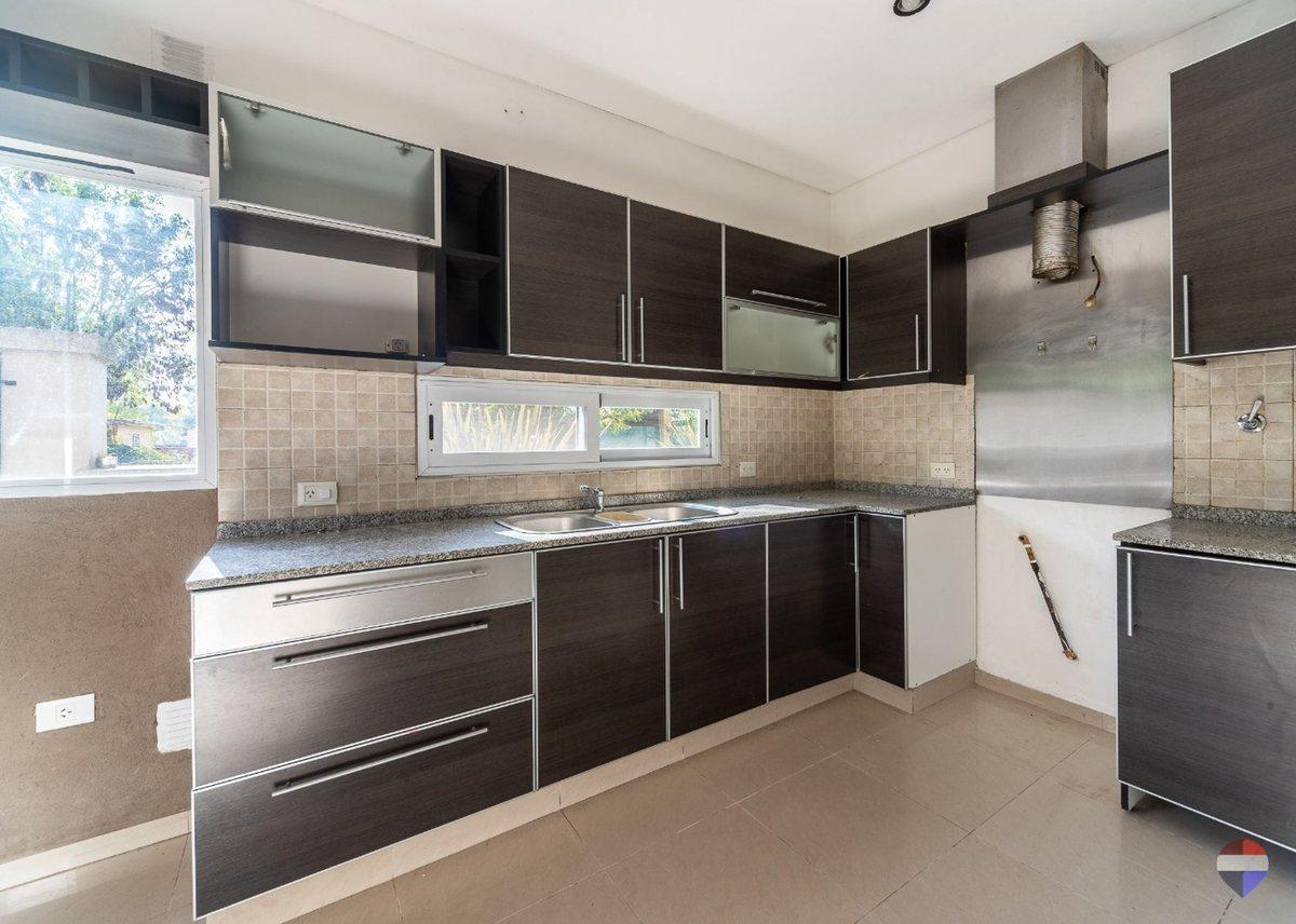 Foto de VENTA CASA 4 AMBIENTES BARRIO PELLEGRINI 3 PILAR, imagen 1
