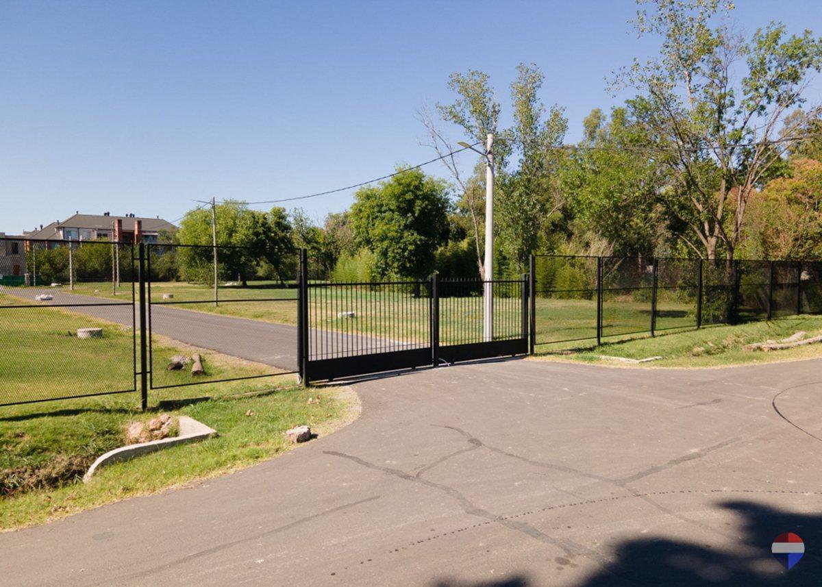 Foto de VENTA LOTES PILAR C / ESCRIT. FINAN. B. ABIERTO, imagen 1