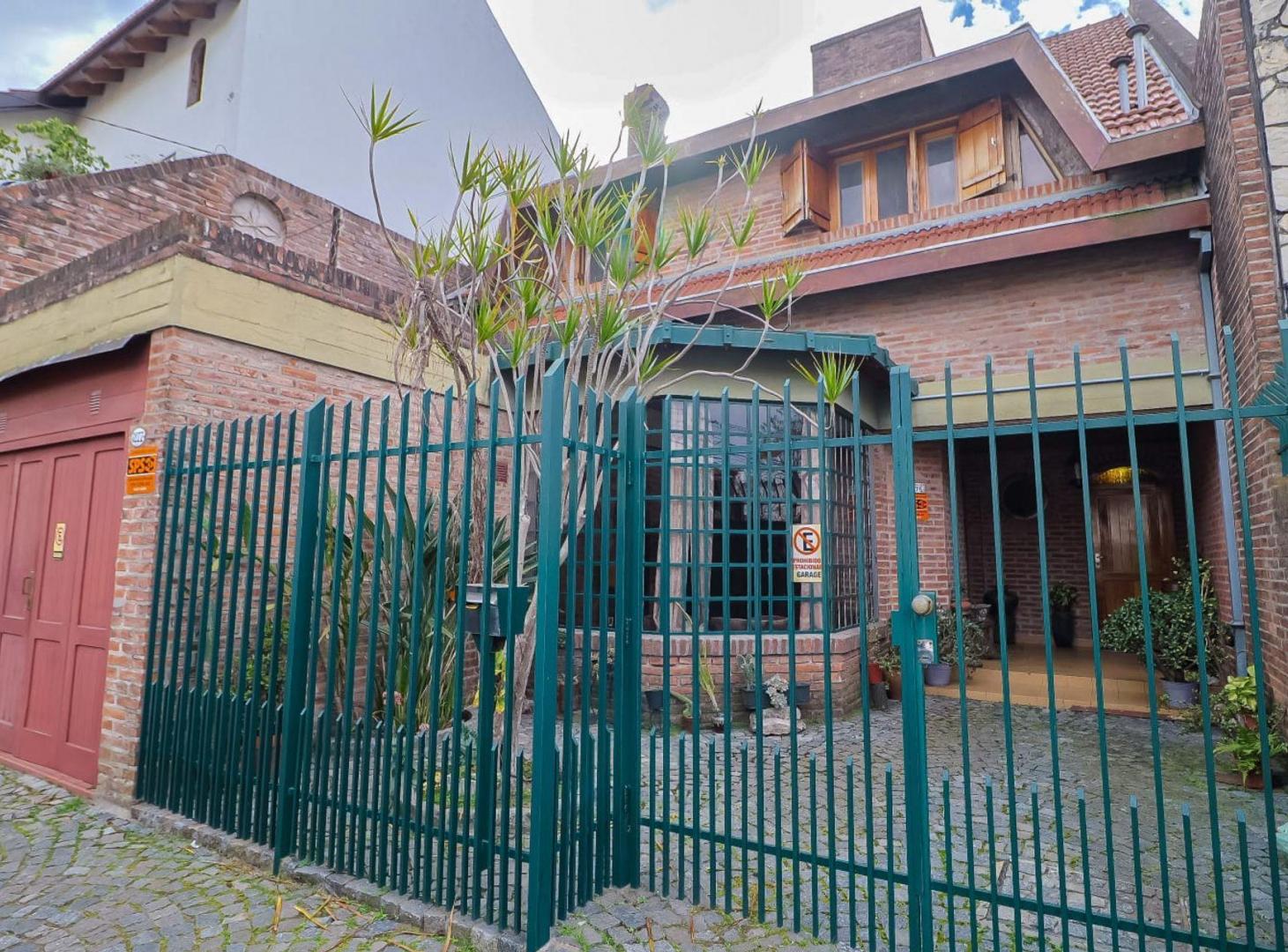Foto de Venta casa 4 amb +jardin +quincho c/parrilla, imagen 1