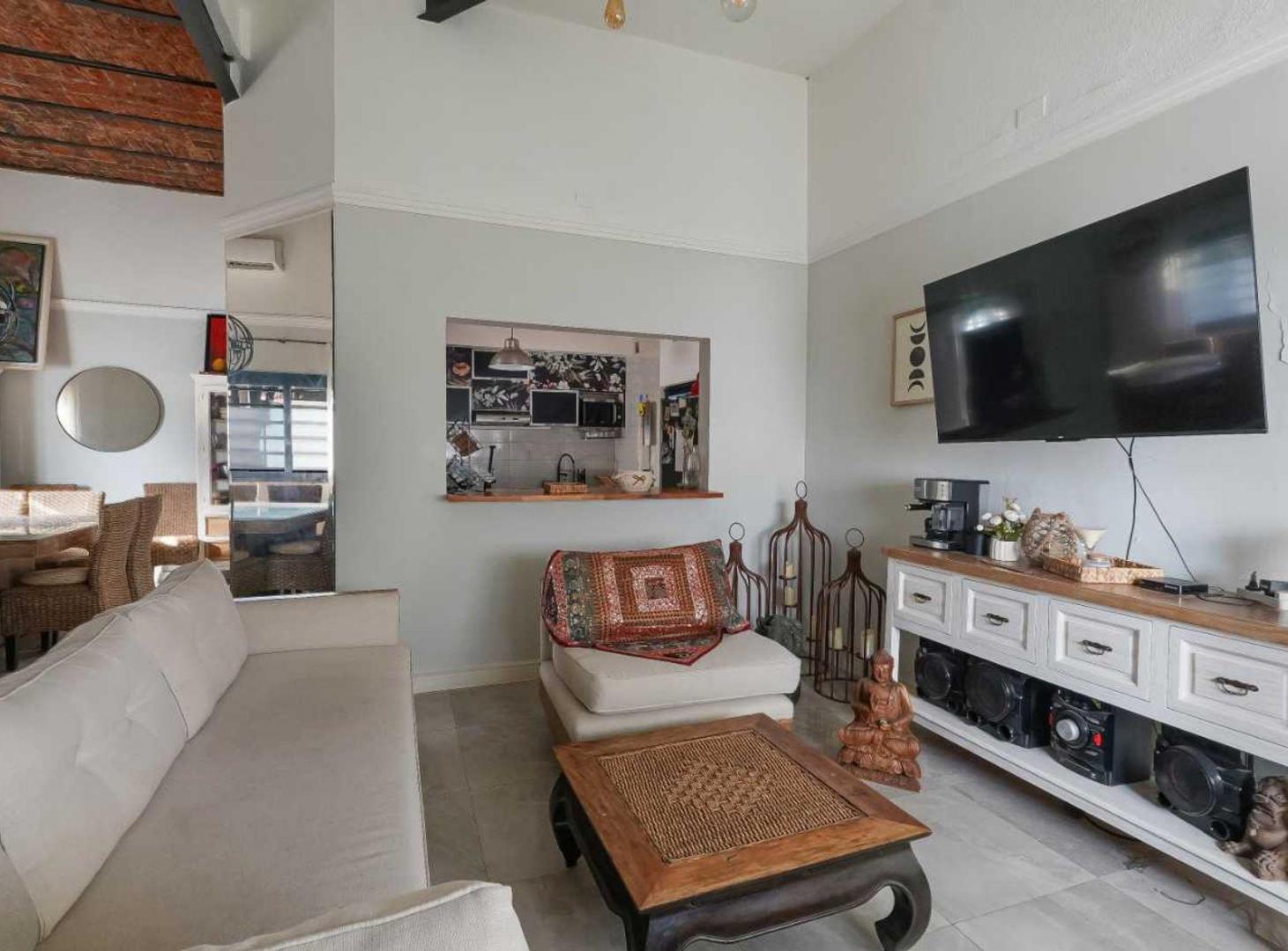 Foto de Venta Casa 5 amb 2 cocheras terraza Saavedra ., imagen 2