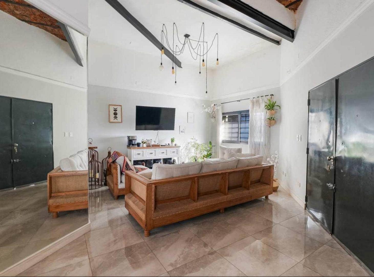 Foto de Venta Casa 5 amb 2 cocheras terraza Saavedra ., imagen 4