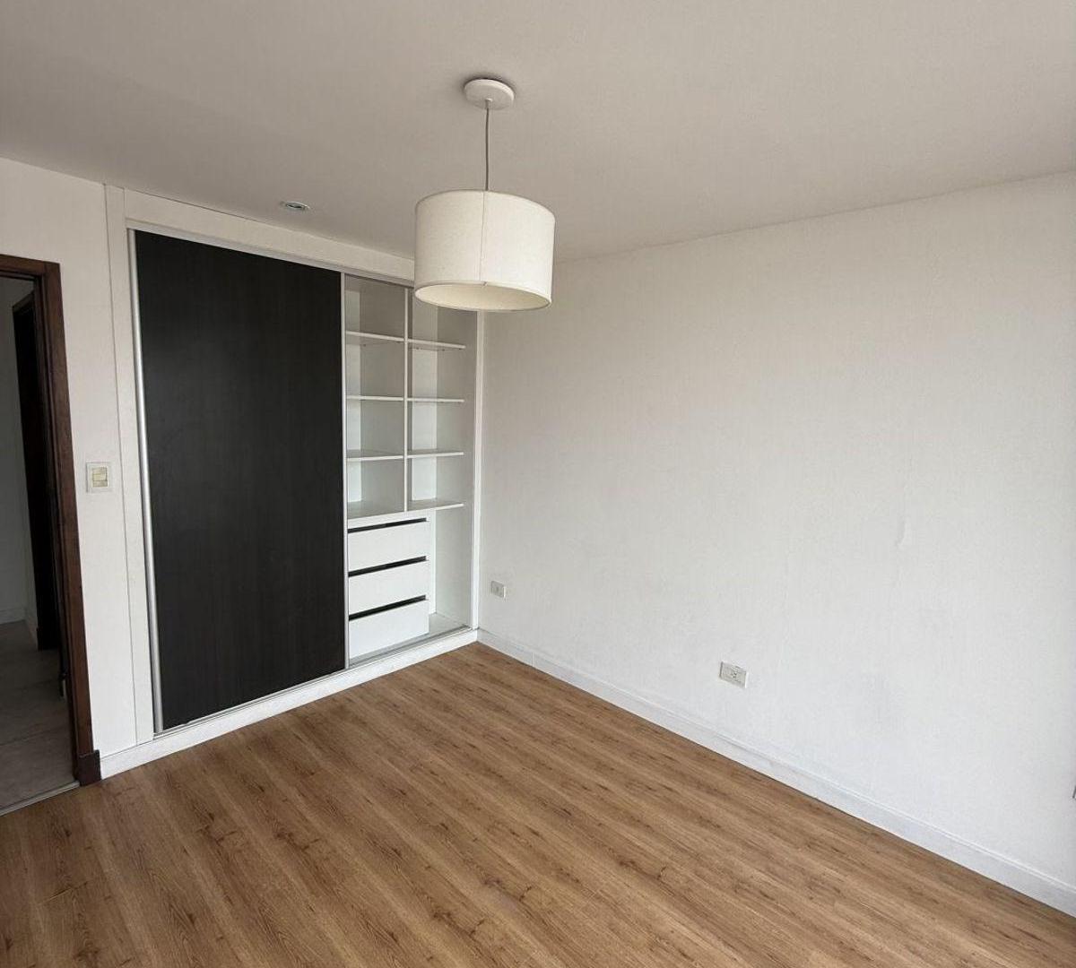 Foto de Departamento centrico 3 ambientes con cochera, en venta, imagen 5
