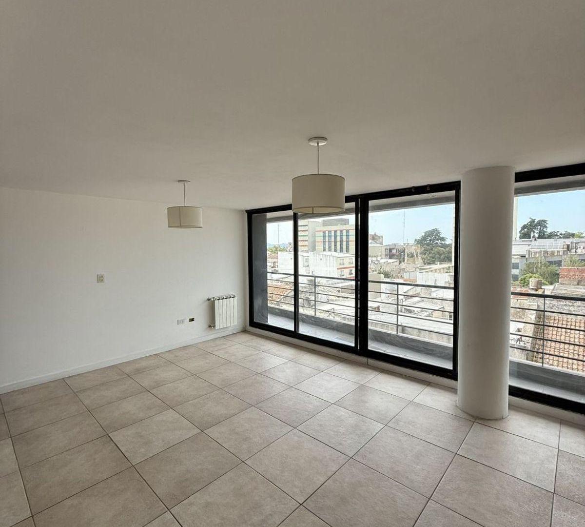 Foto de Departamento centrico 3 ambientes con cochera, en venta, imagen 4