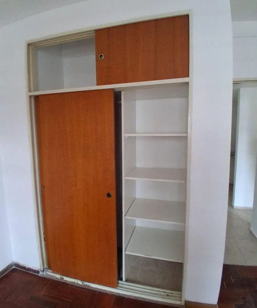 Departamento de 1 dormitorio, patio y con Cochera 5