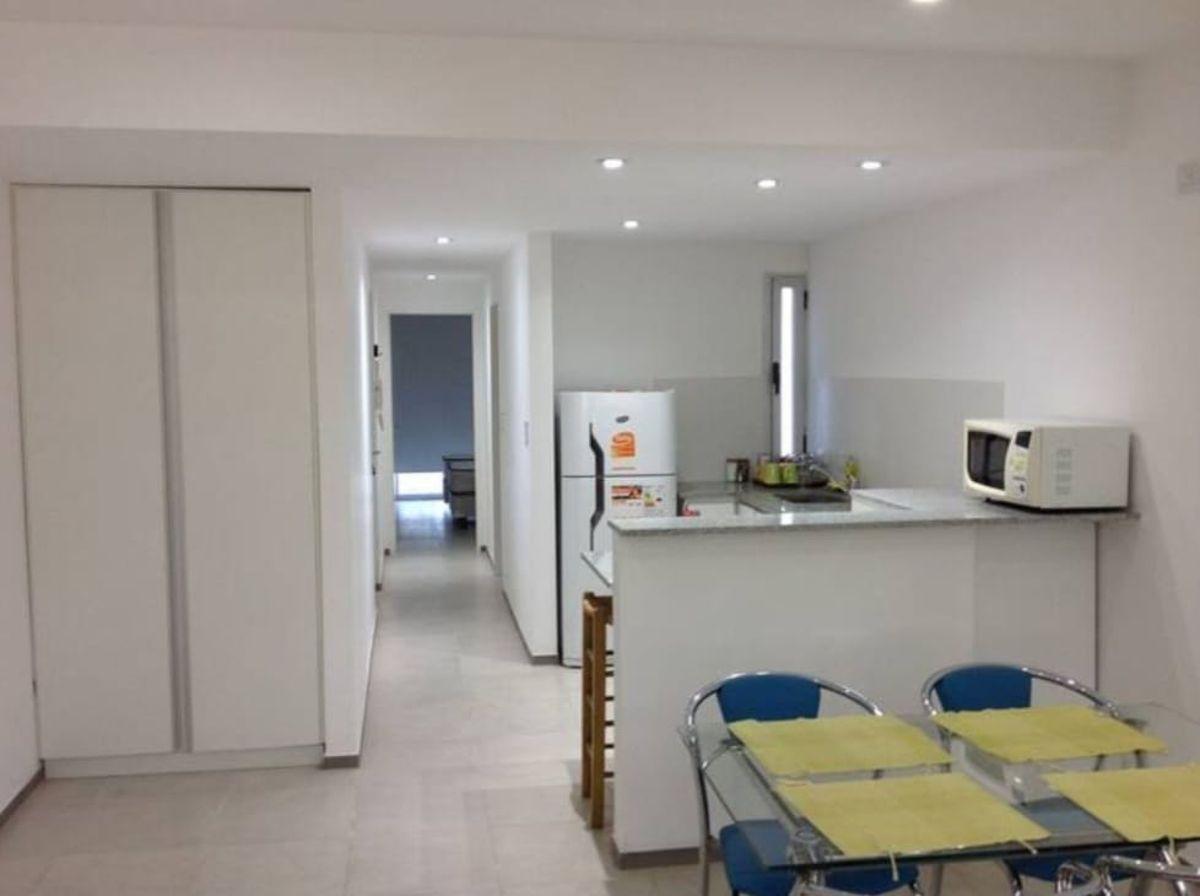 Foto de Departamento de 1 dormitorio en Calle 2 e/ 65 y 66, imagen 1