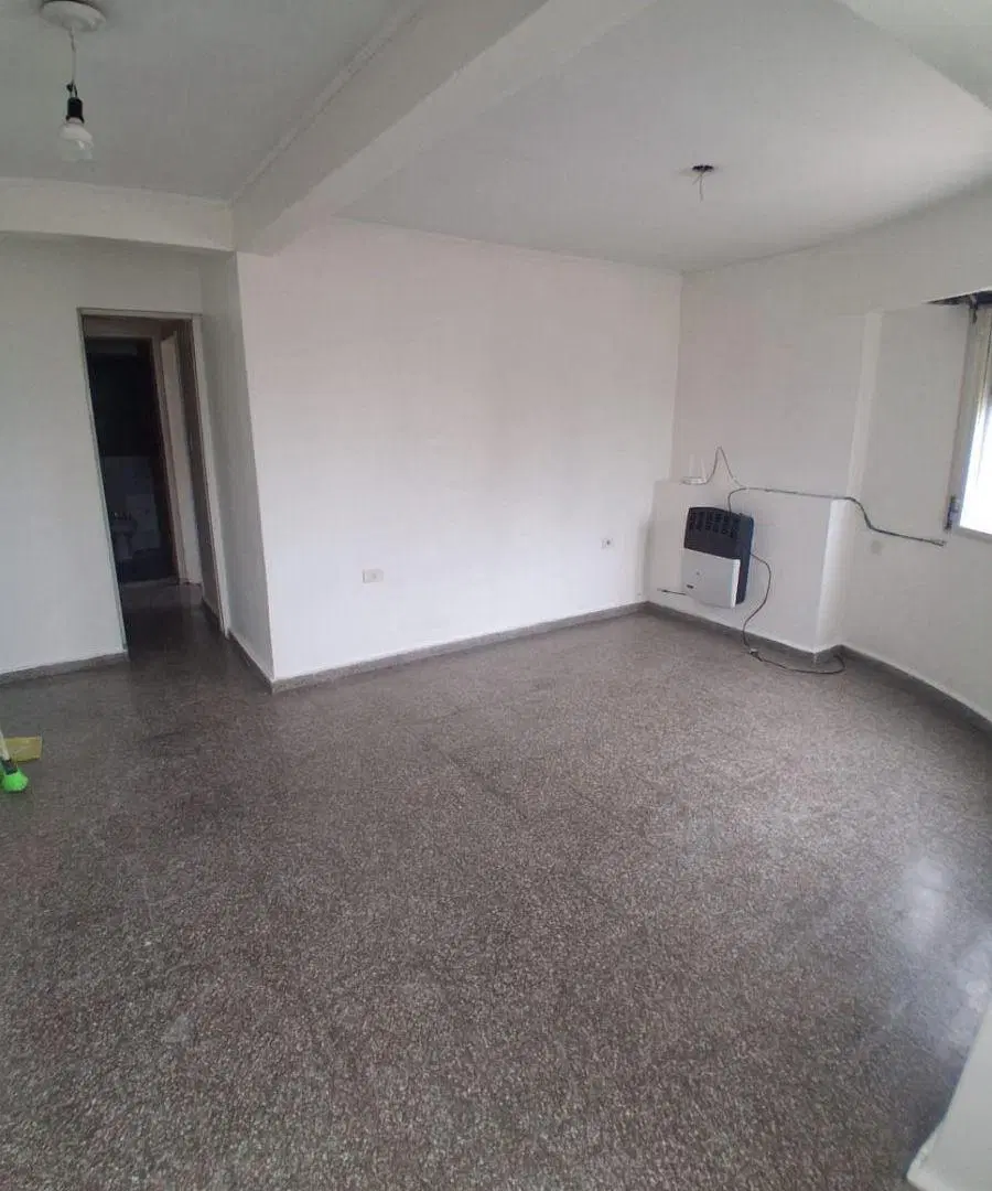 Depto de 1 dormitorio en calle 42 y 20 5