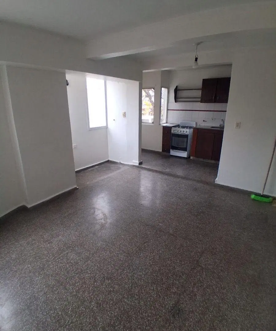 Depto de 1 dormitorio en calle 42 y 20 3