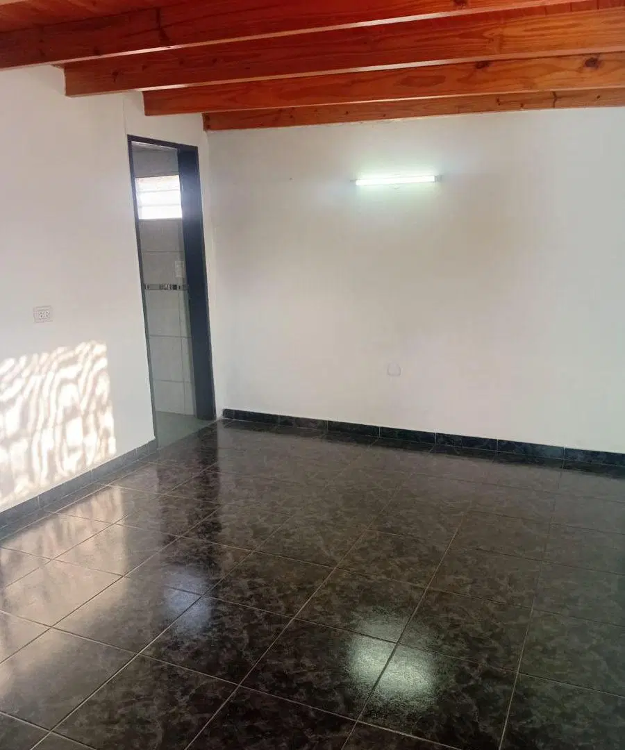 Monoambiente en calle 142 y 72 4