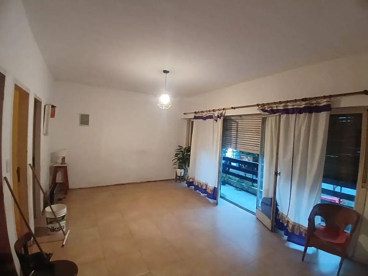 Depto de 3 dormitorios en calle 49 e/ 7 y 8 1