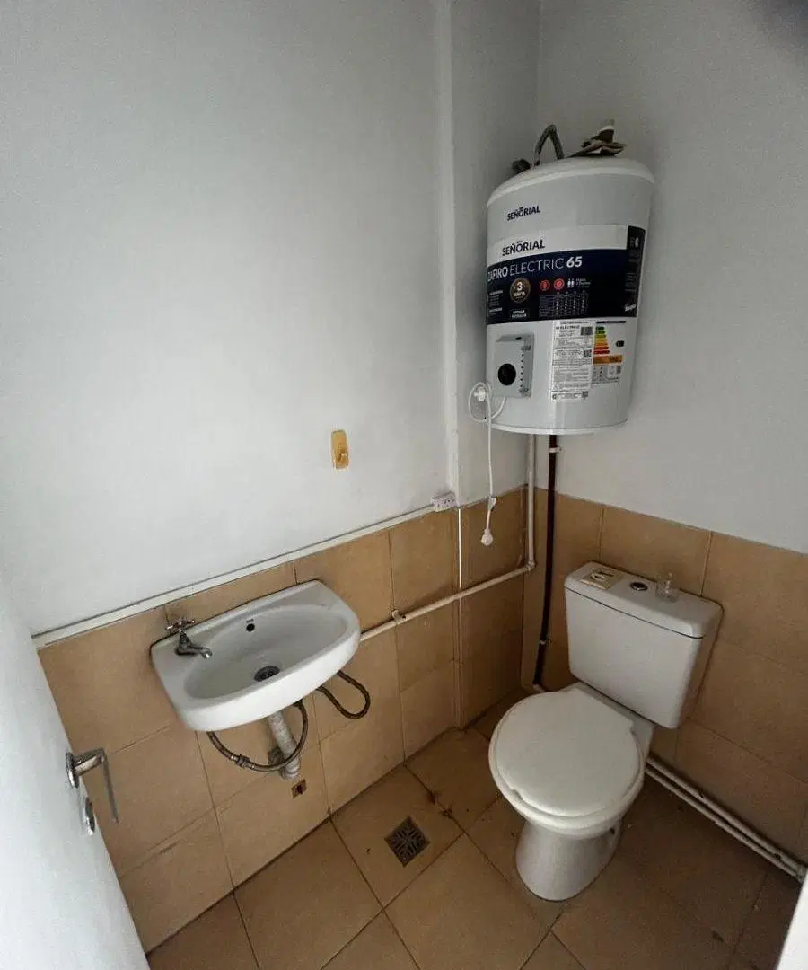 Local Comercial en Dg 79 e/ 65 y 66 4
