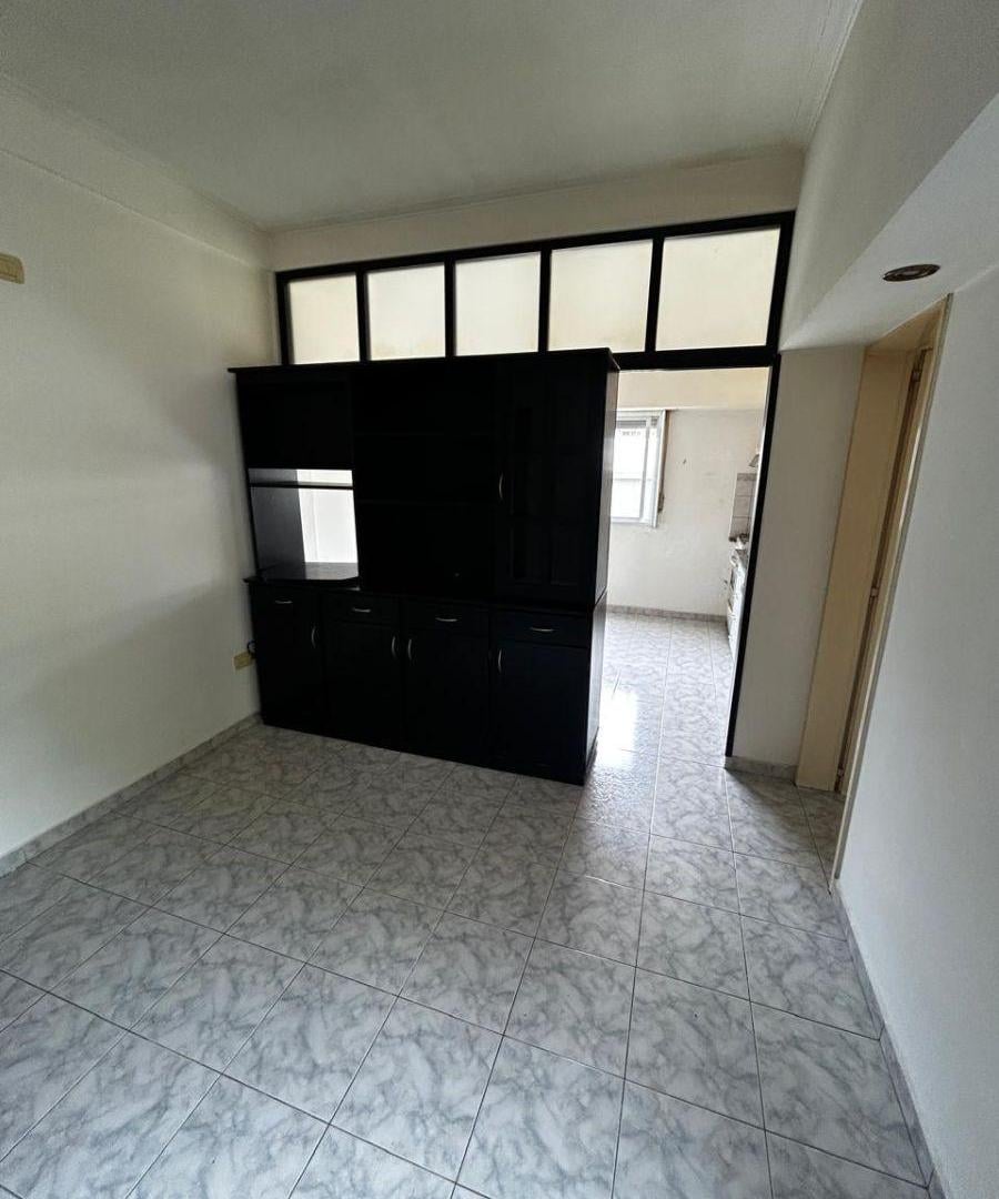 Foto de Departamento de 1 dormitorio y cochera, imagen 3