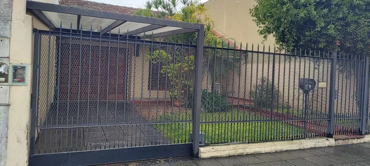 Chalet en venta zona Haedo Norte, Villa Sarmiento 2