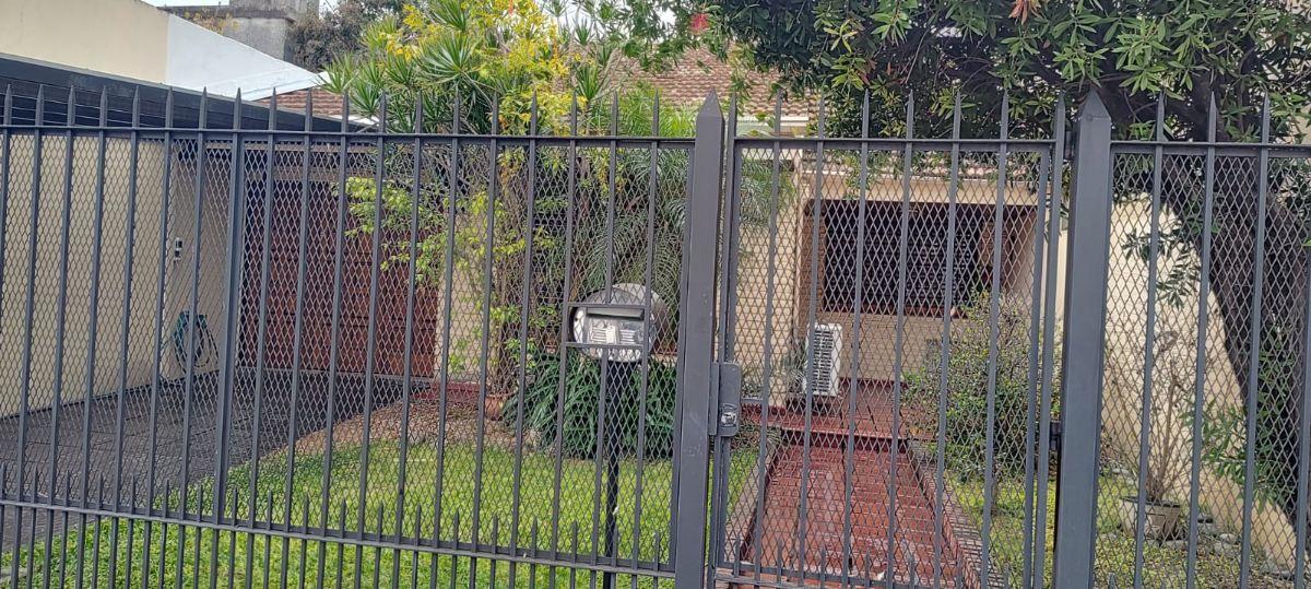 Chalet en venta zona Haedo Norte, Villa Sarmiento