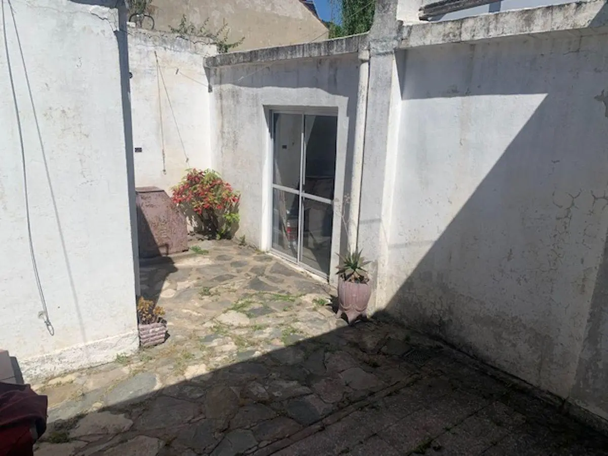 Casa para reciclar en venta en Ramos Mejía 4