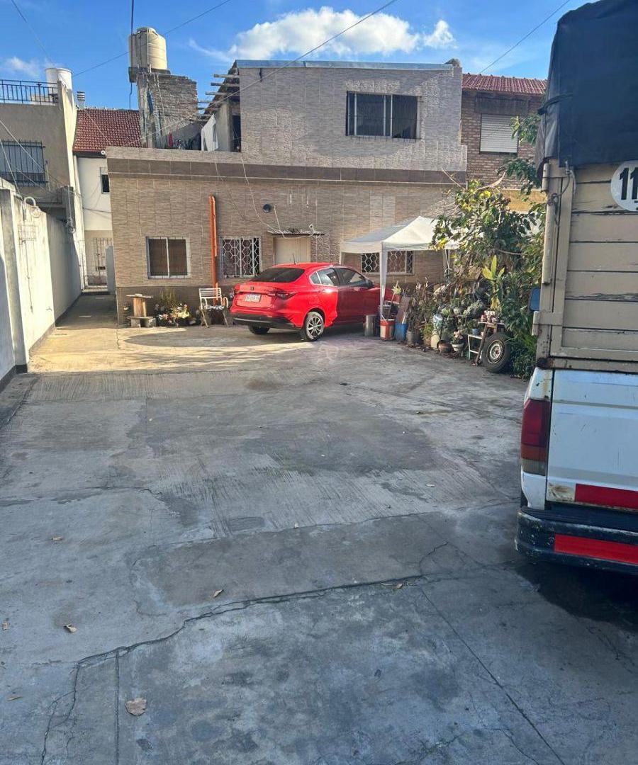 Casa de 60 m² con 2 dormitorios en alquiler en Ramos Mejía