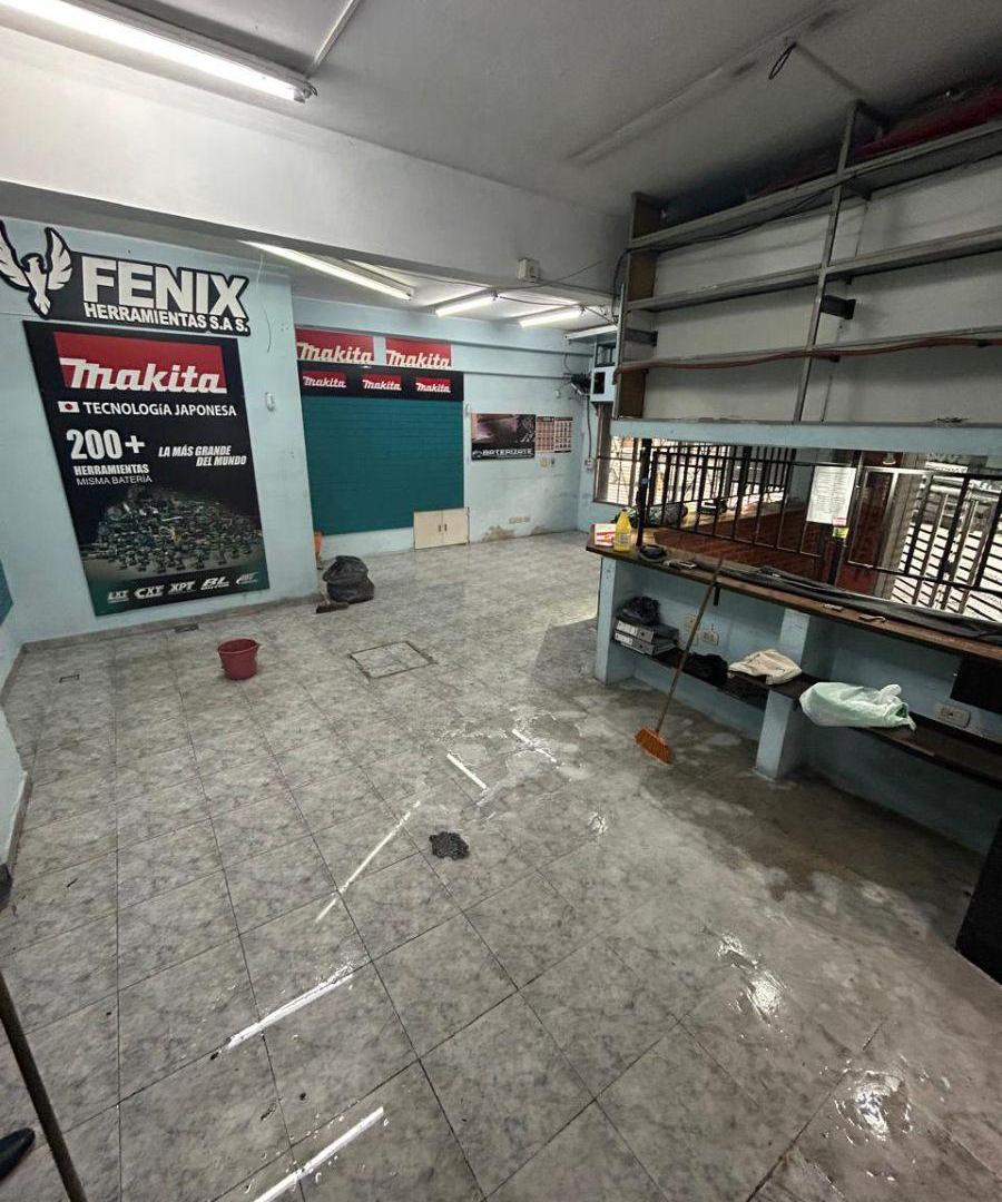 Foto de Local de 65 m² en alquiler en Ramos Mejía, imagen 1