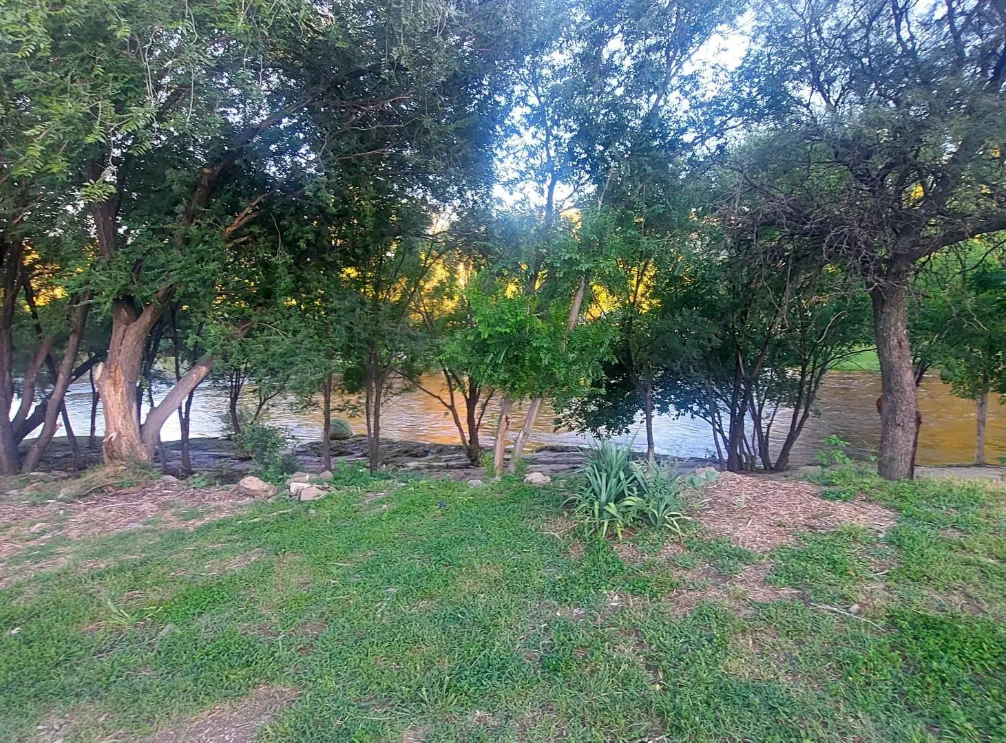 Lote frente al río San Antonio de Arredondo 2