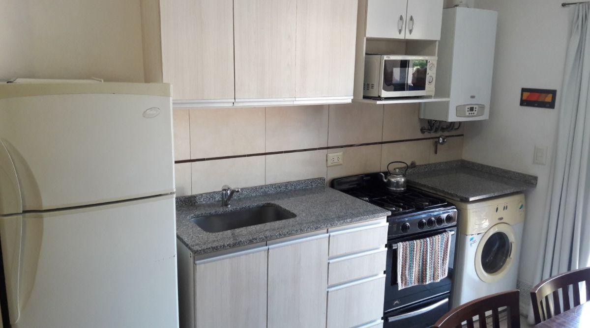 Foto de Alquiler anual departamento 2 dormitorios, cochera, centro, villa, imagen 3