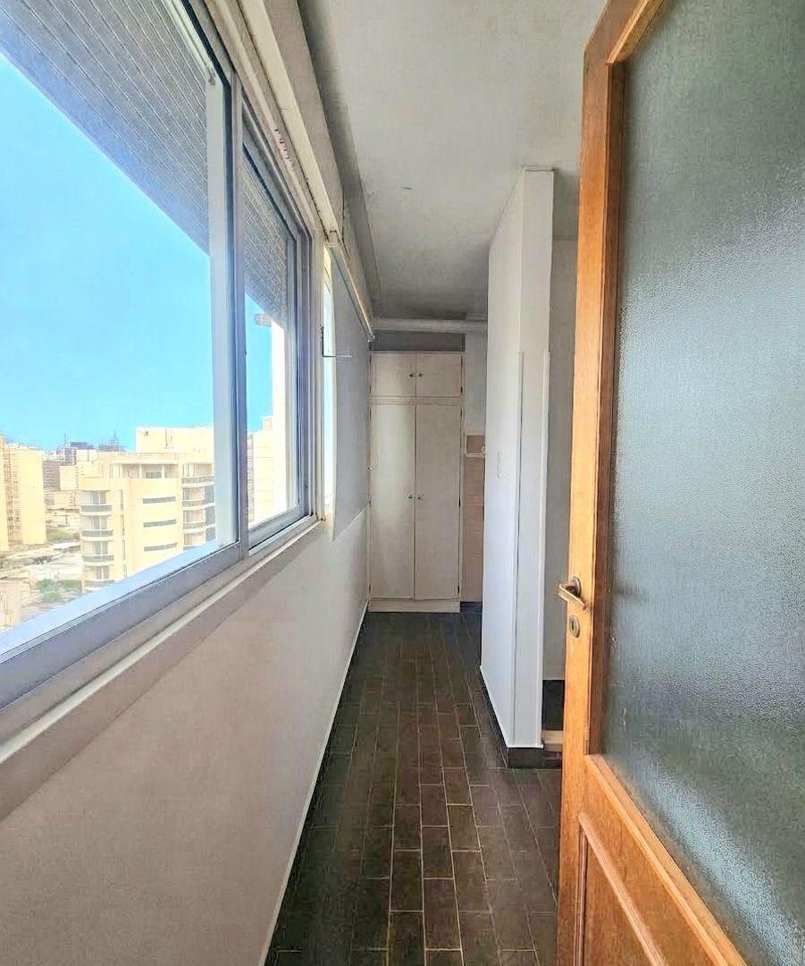Foto de Hermoso departamento 2d, cochera, al frente. Impecable, imagen 4