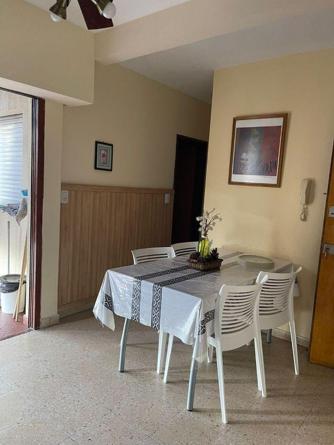 Foto de DEPARTAMENTO DE DOS AMBIENTES CON COCHERA CUBIERTA, imagen 2