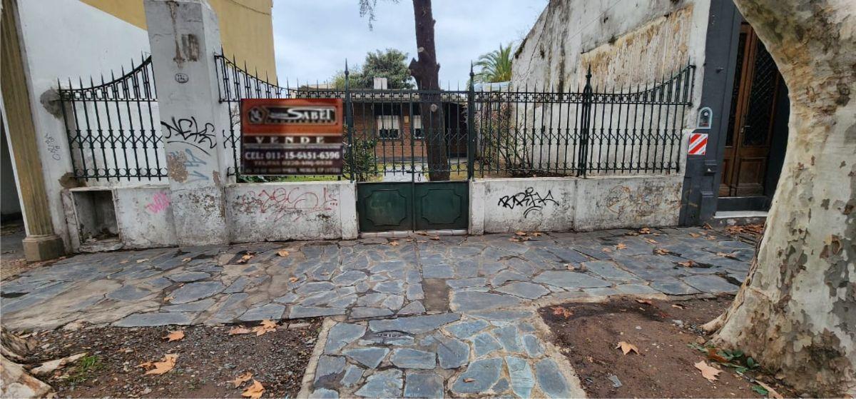 Foto de CASA DE 5 AMBIENTES CON JARDIN USO PROFESIONAL, imagen 1
